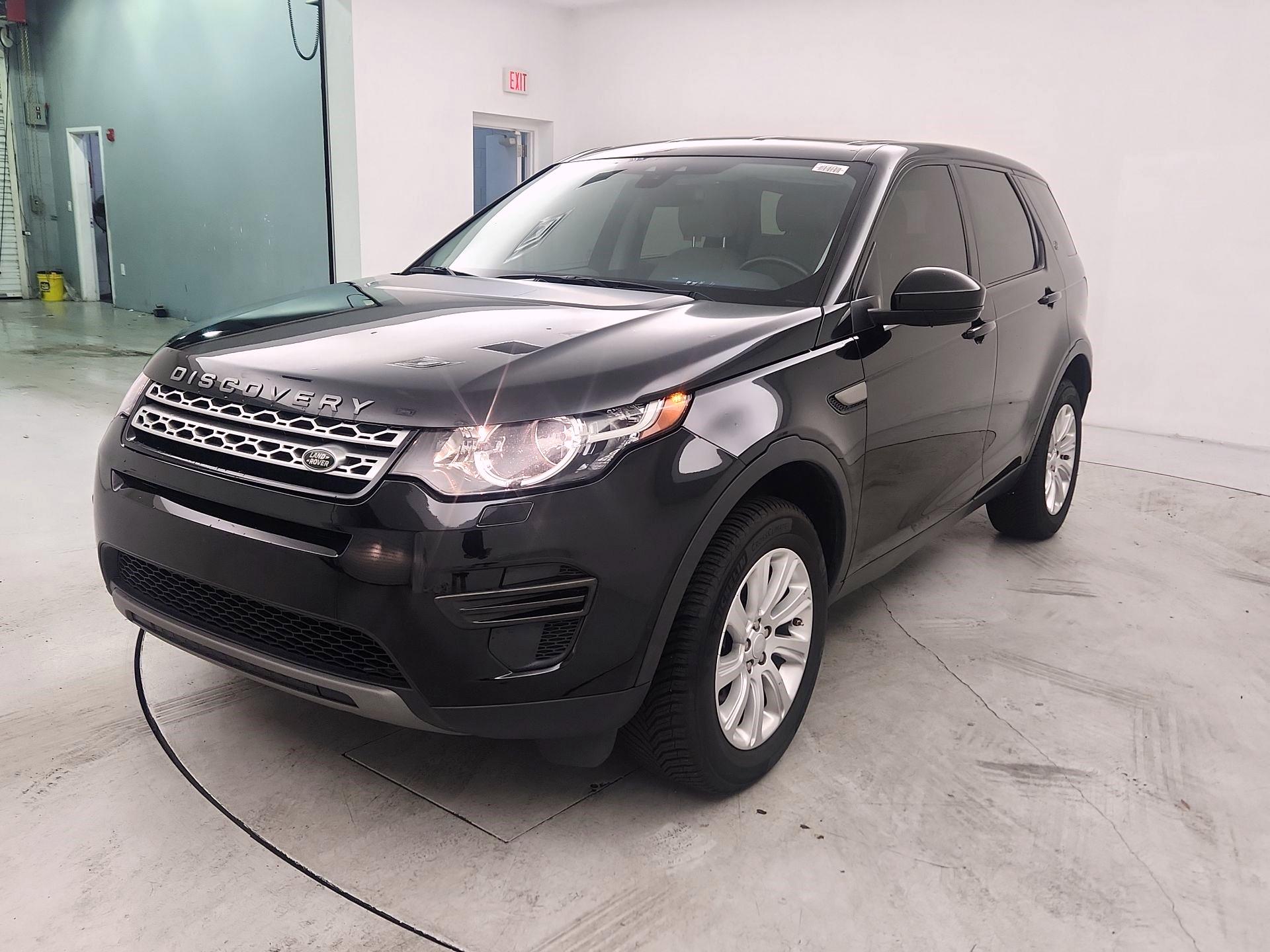 Thumbnail: 2019 Land Rover Discovery Sport - 3