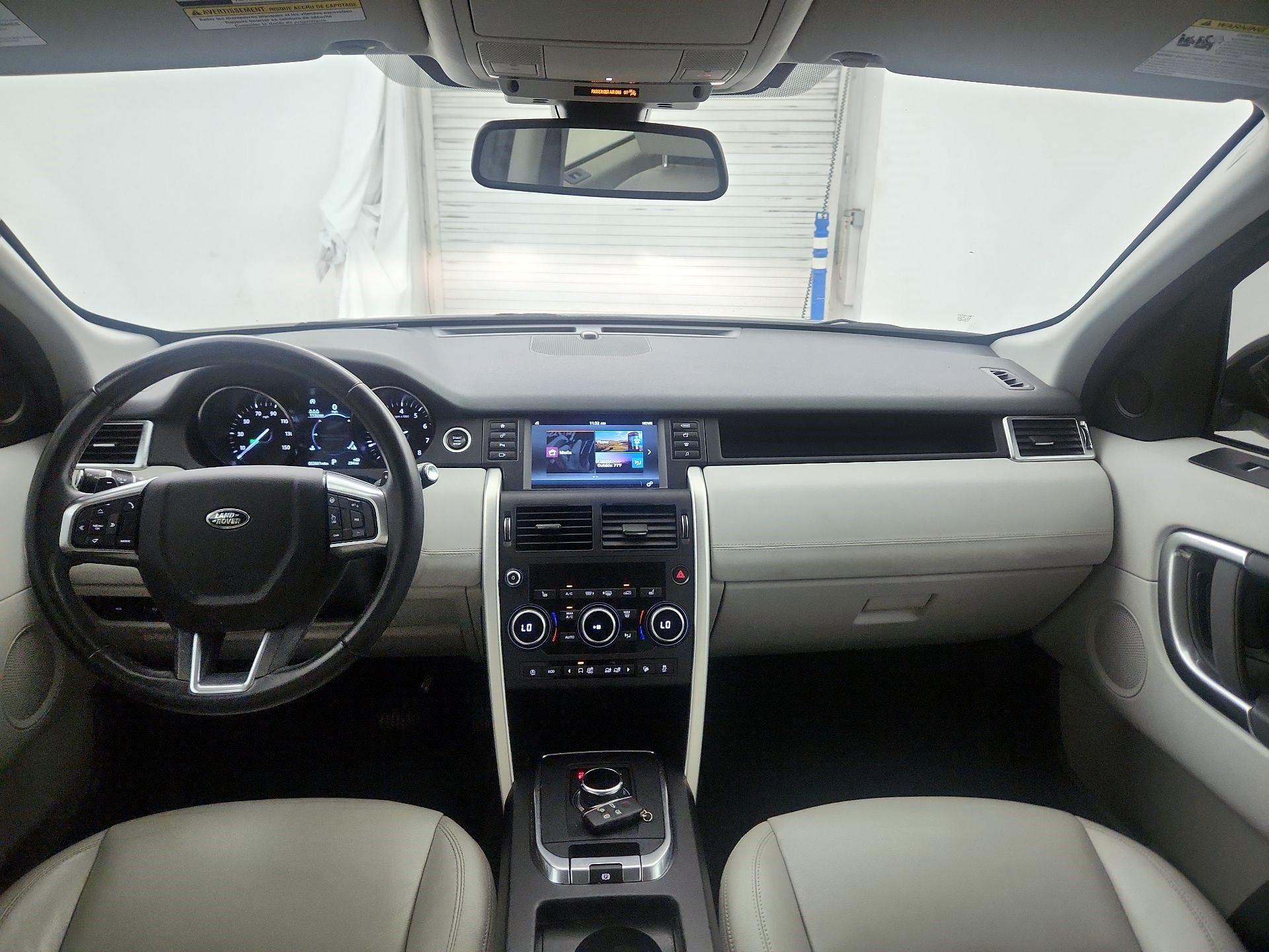 Thumbnail: 2019 Land Rover Discovery Sport - 8
