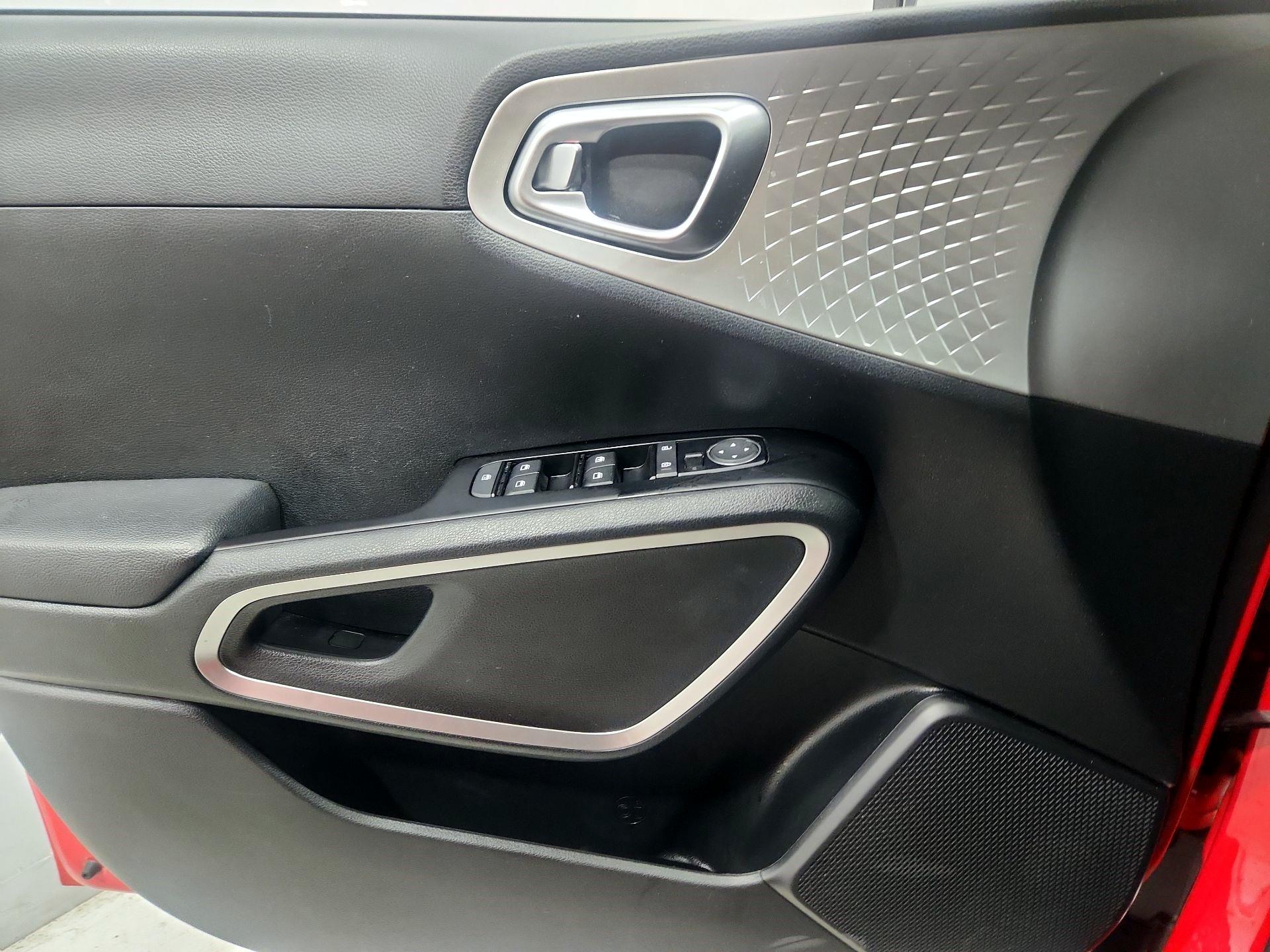 Thumbnail: 2023 Kia Soul - 12