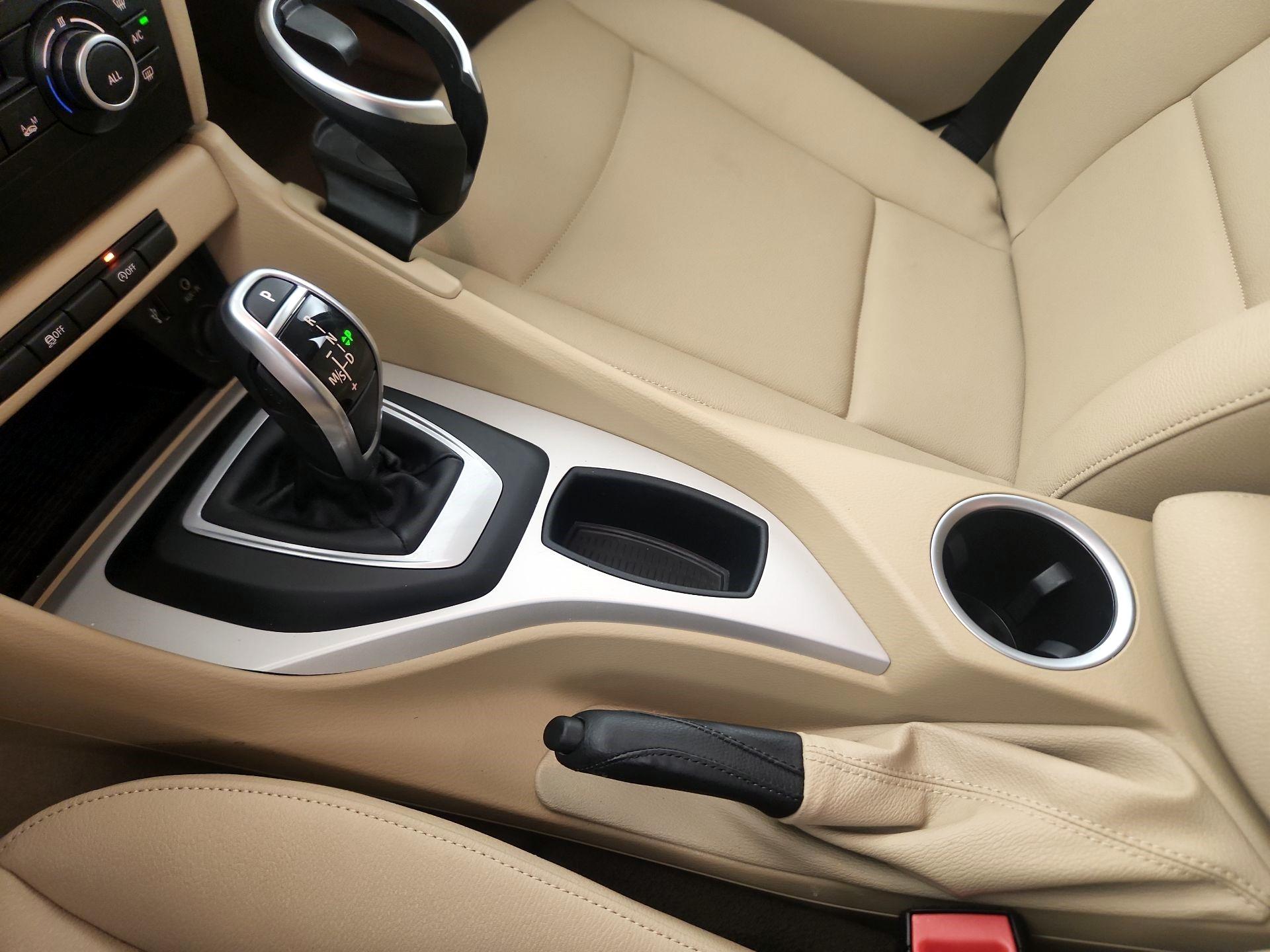 Thumbnail: 2015 BMW X1 - 14