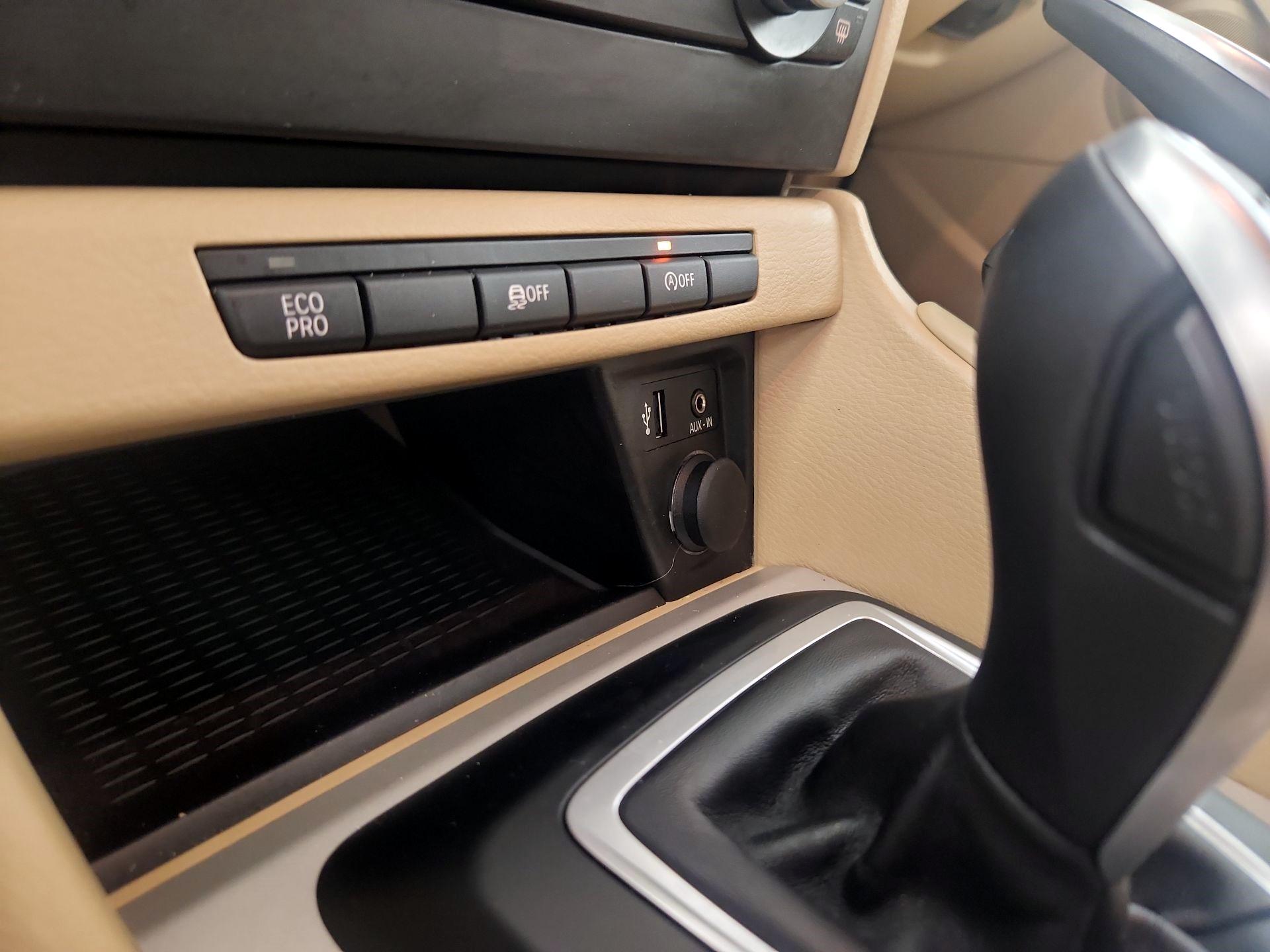 Thumbnail: 2015 BMW X1 - 15