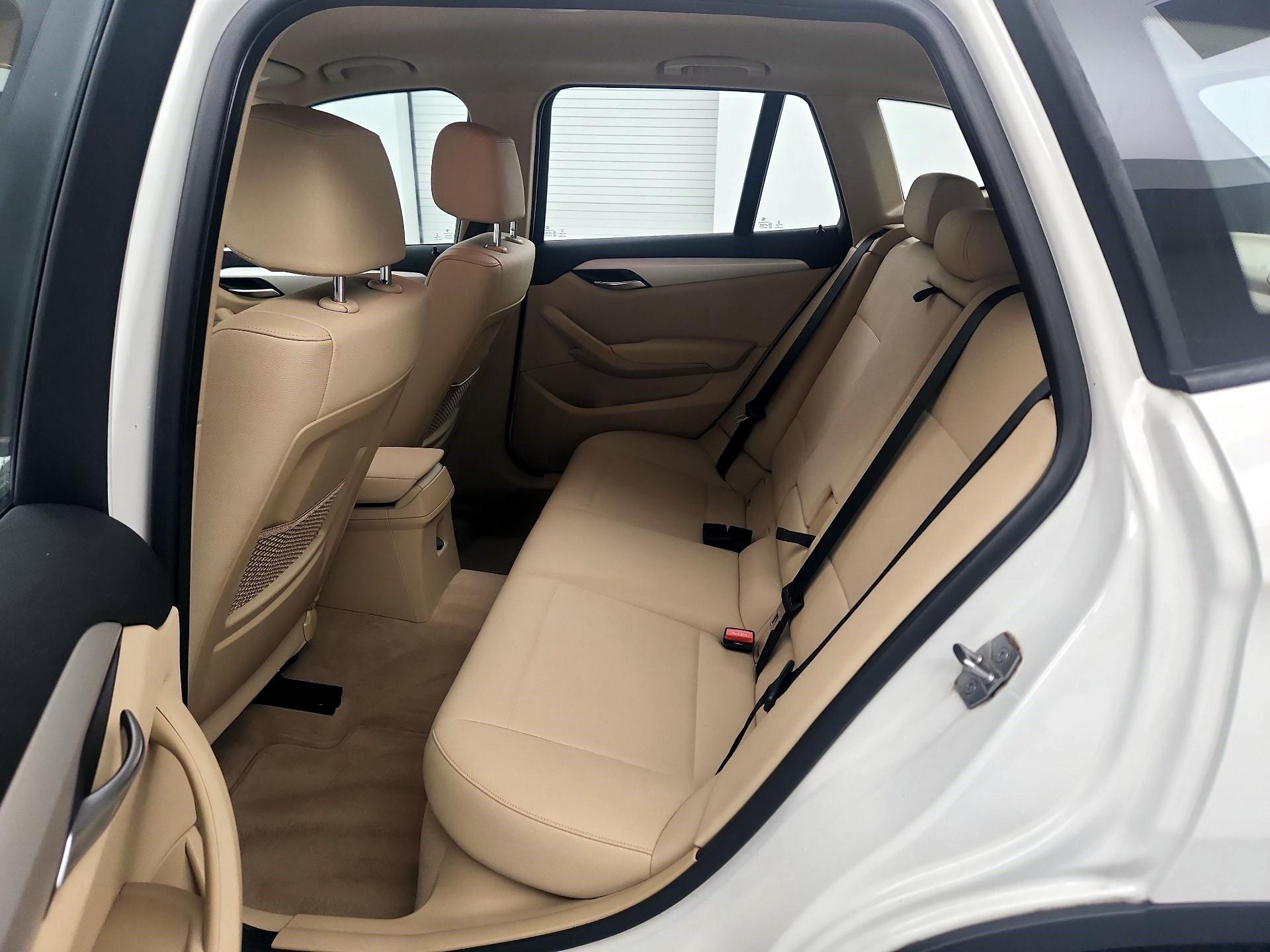 Thumbnail: 2015 BMW X1 - 16