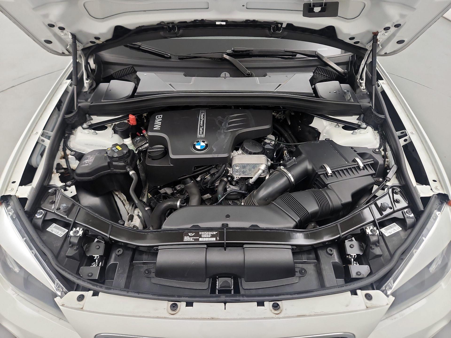 Thumbnail: 2015 BMW X1 - 18