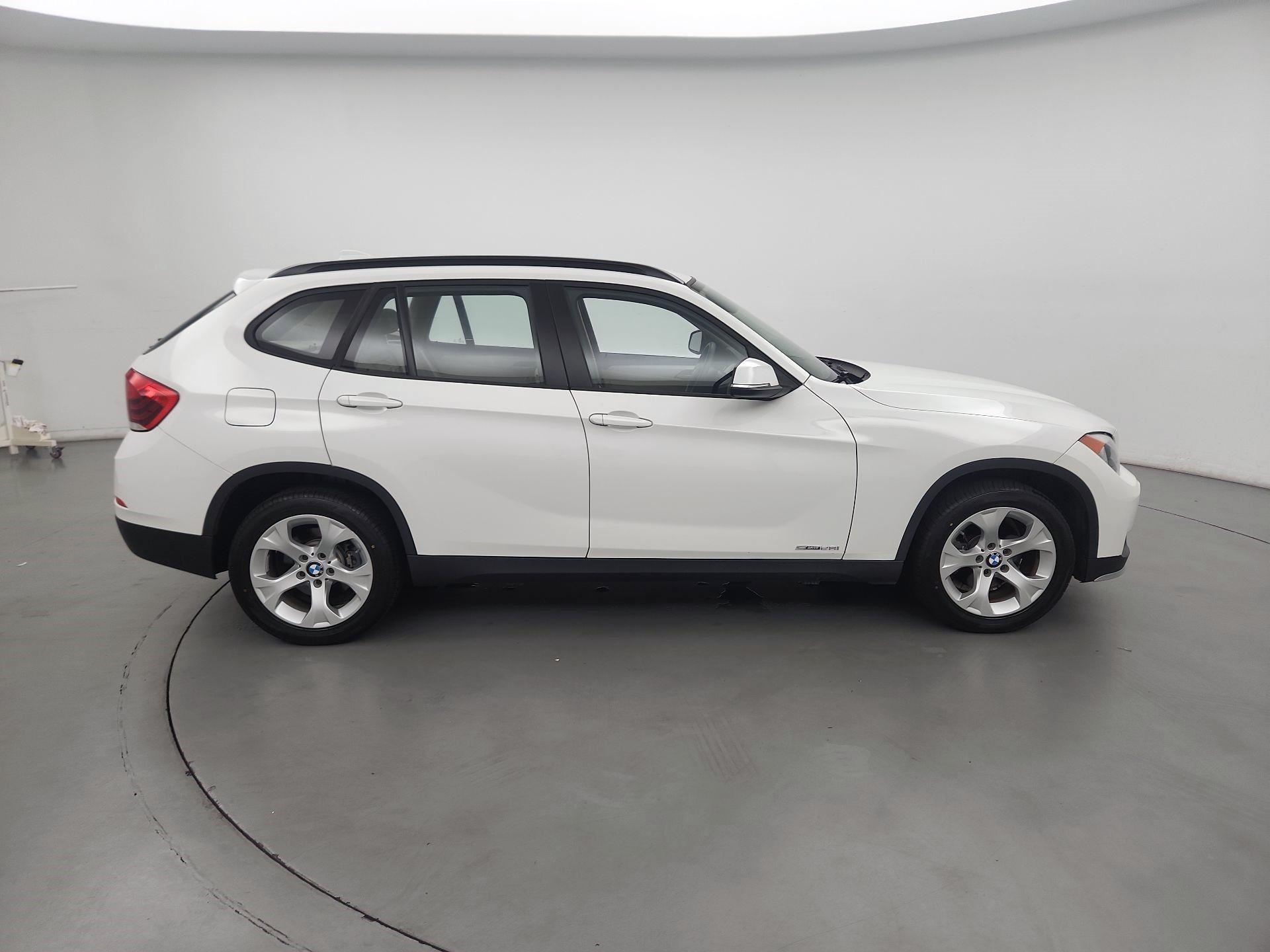 Thumbnail: 2015 BMW X1 - 4