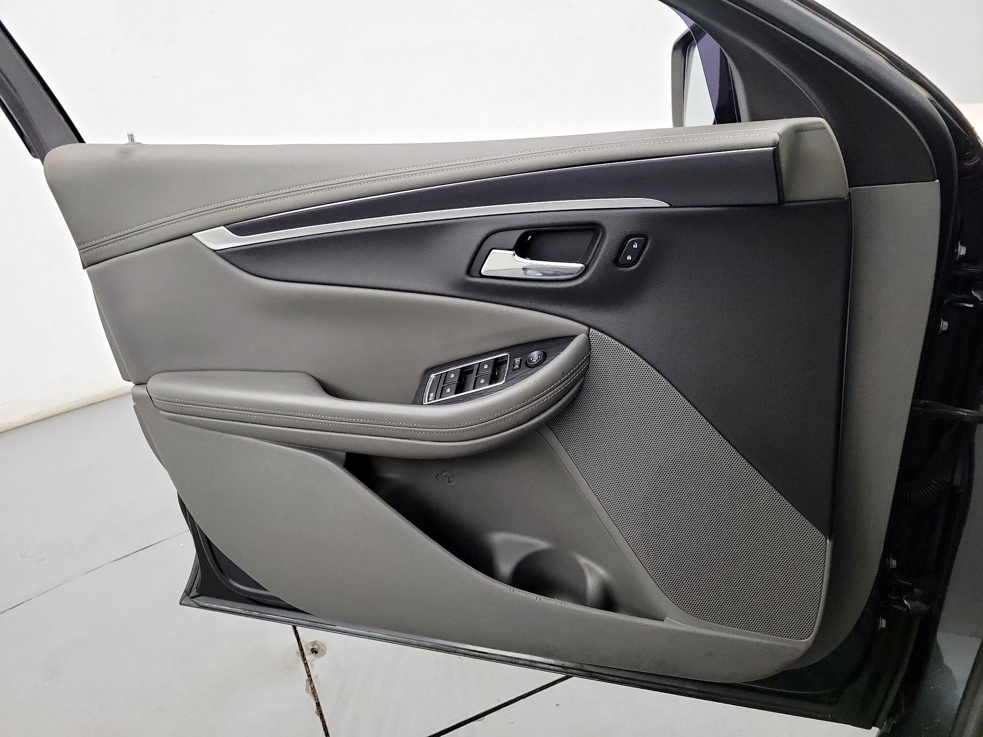 Thumbnail: 2019 Chevrolet Impala - 12