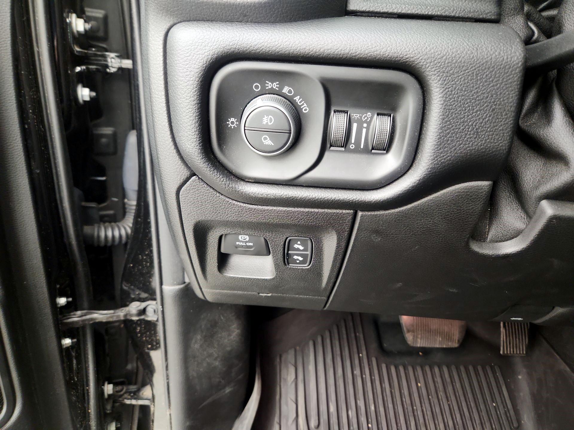Thumbnail: 2019 RAM 1500 - 13