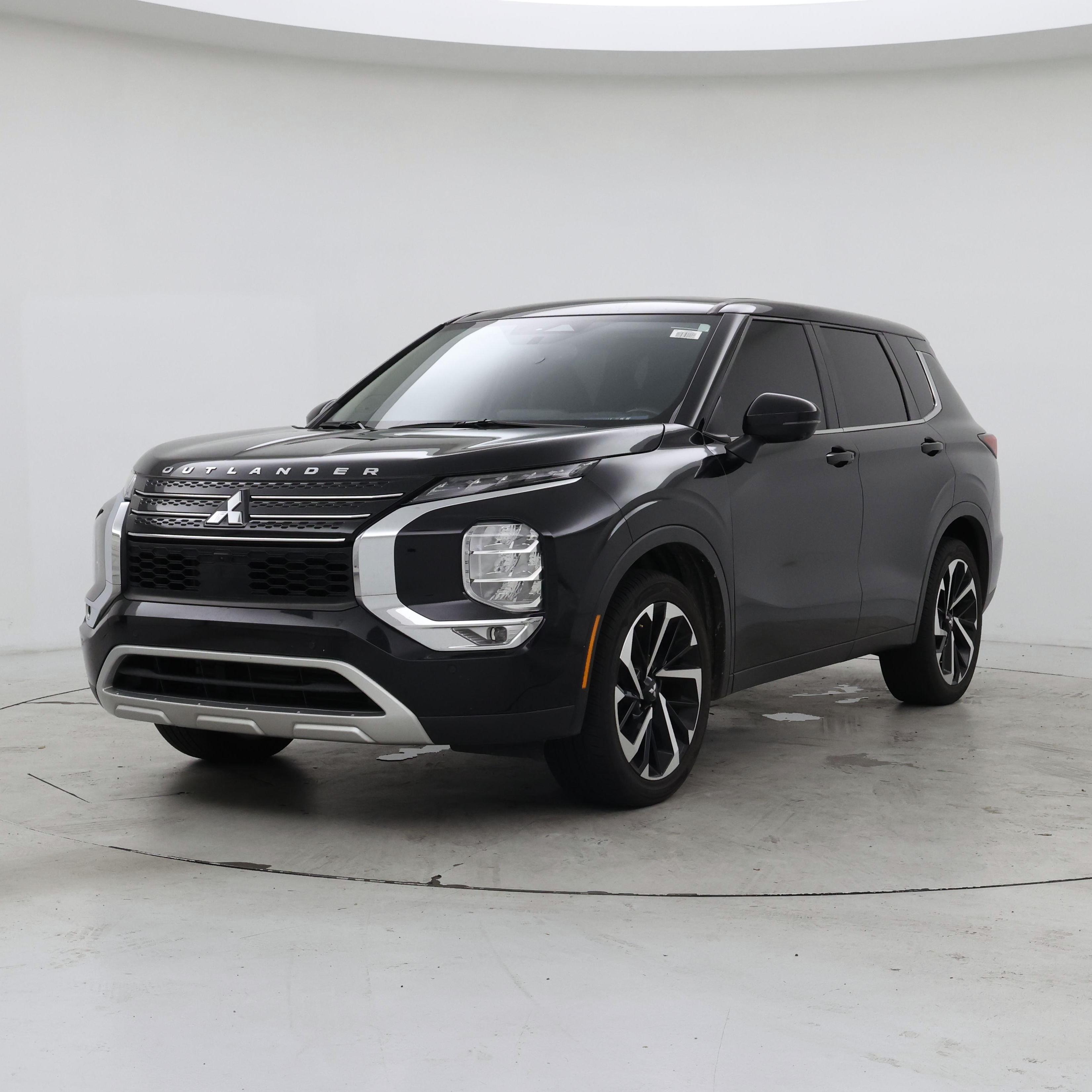 Thumbnail: 2023 Mitsubishi Outlander - 4
