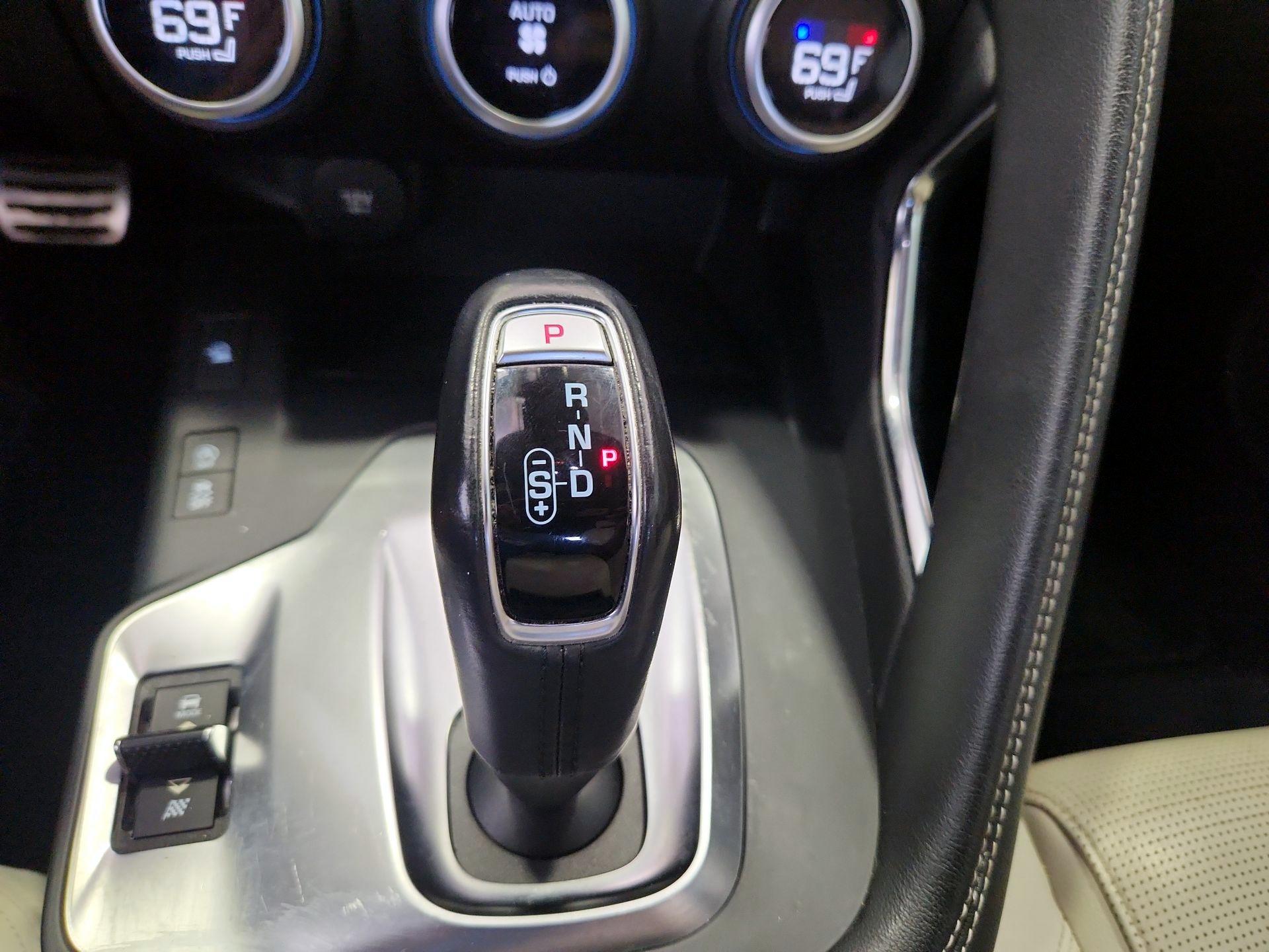 Thumbnail: 2020 Jaguar E-Pace - 17