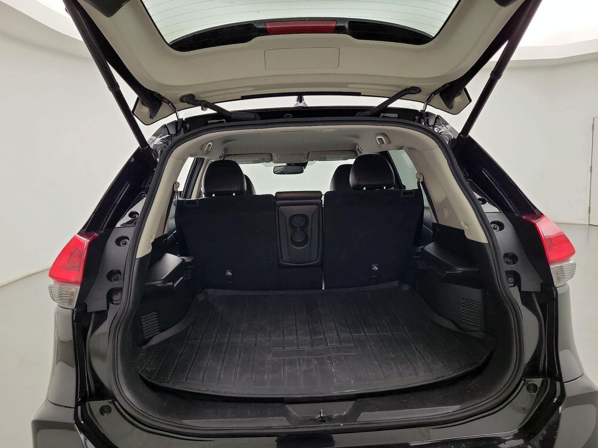 Thumbnail: 2018 Nissan Rogue - 19