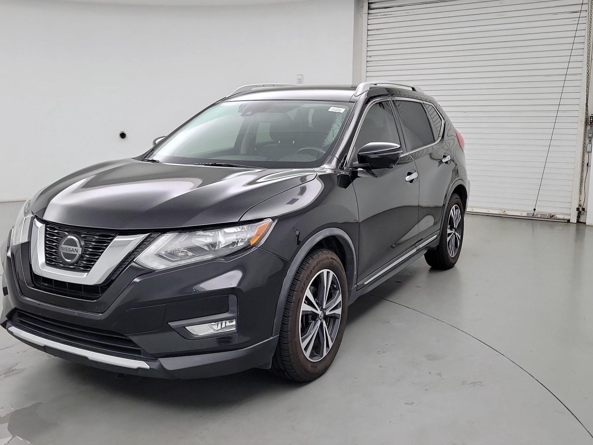 Thumbnail: 2018 Nissan Rogue - 3