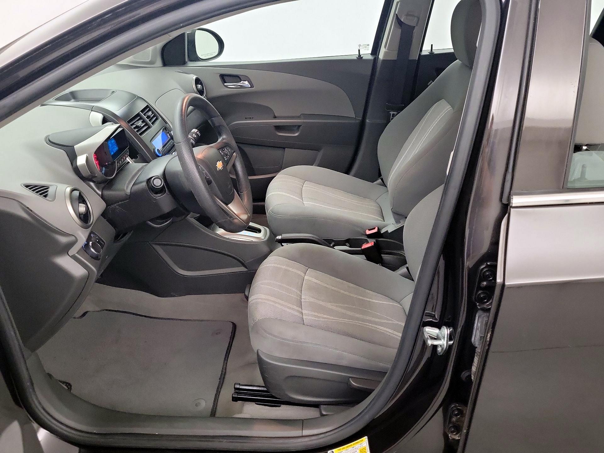 Thumbnail: 2015 Chevrolet Sonic - 9