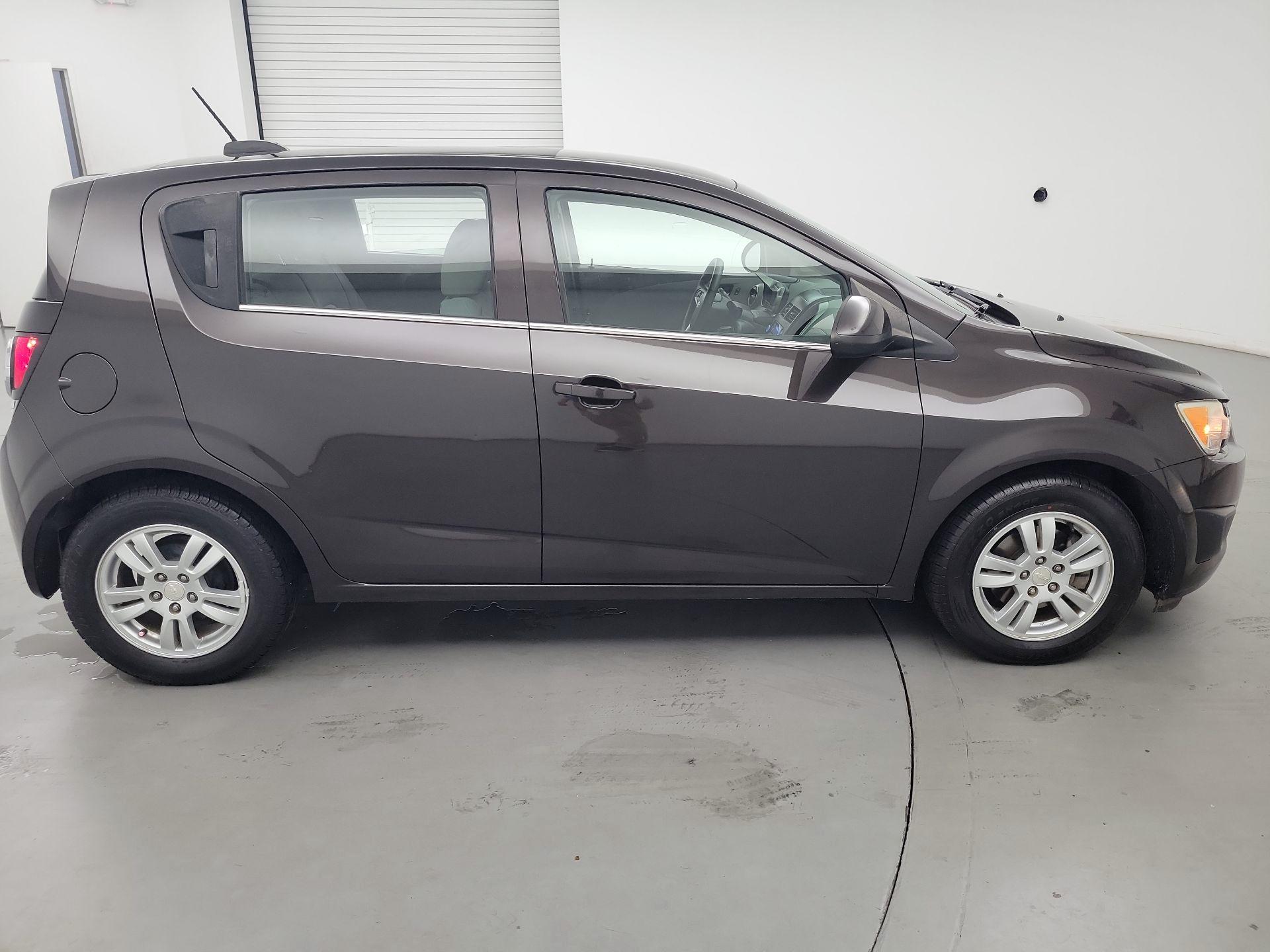 Thumbnail: 2015 Chevrolet Sonic - 4