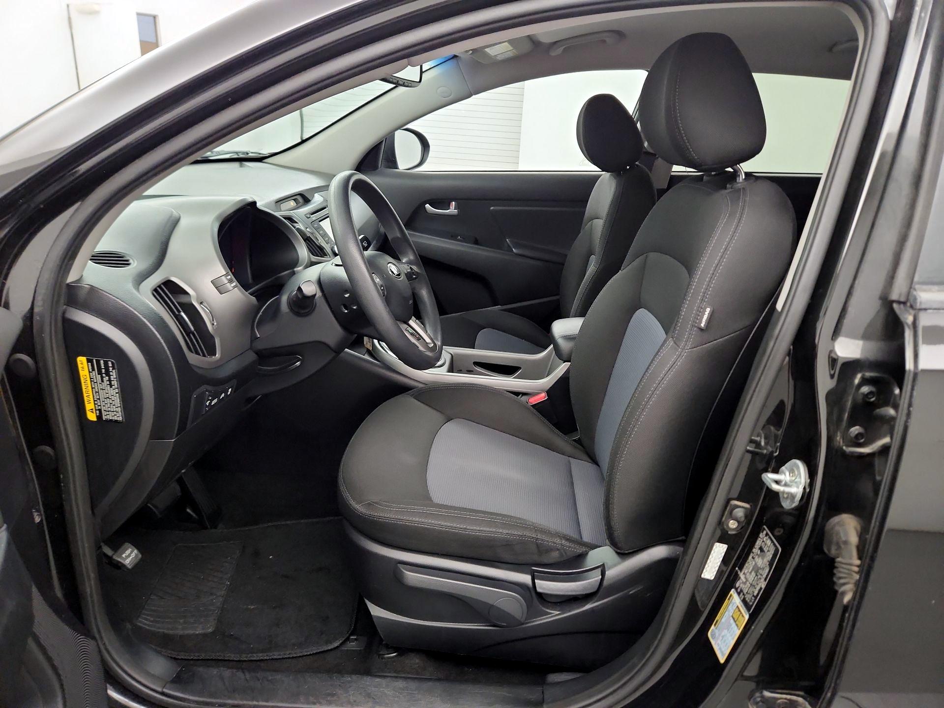 Thumbnail: 2016 Kia Sportage - 9