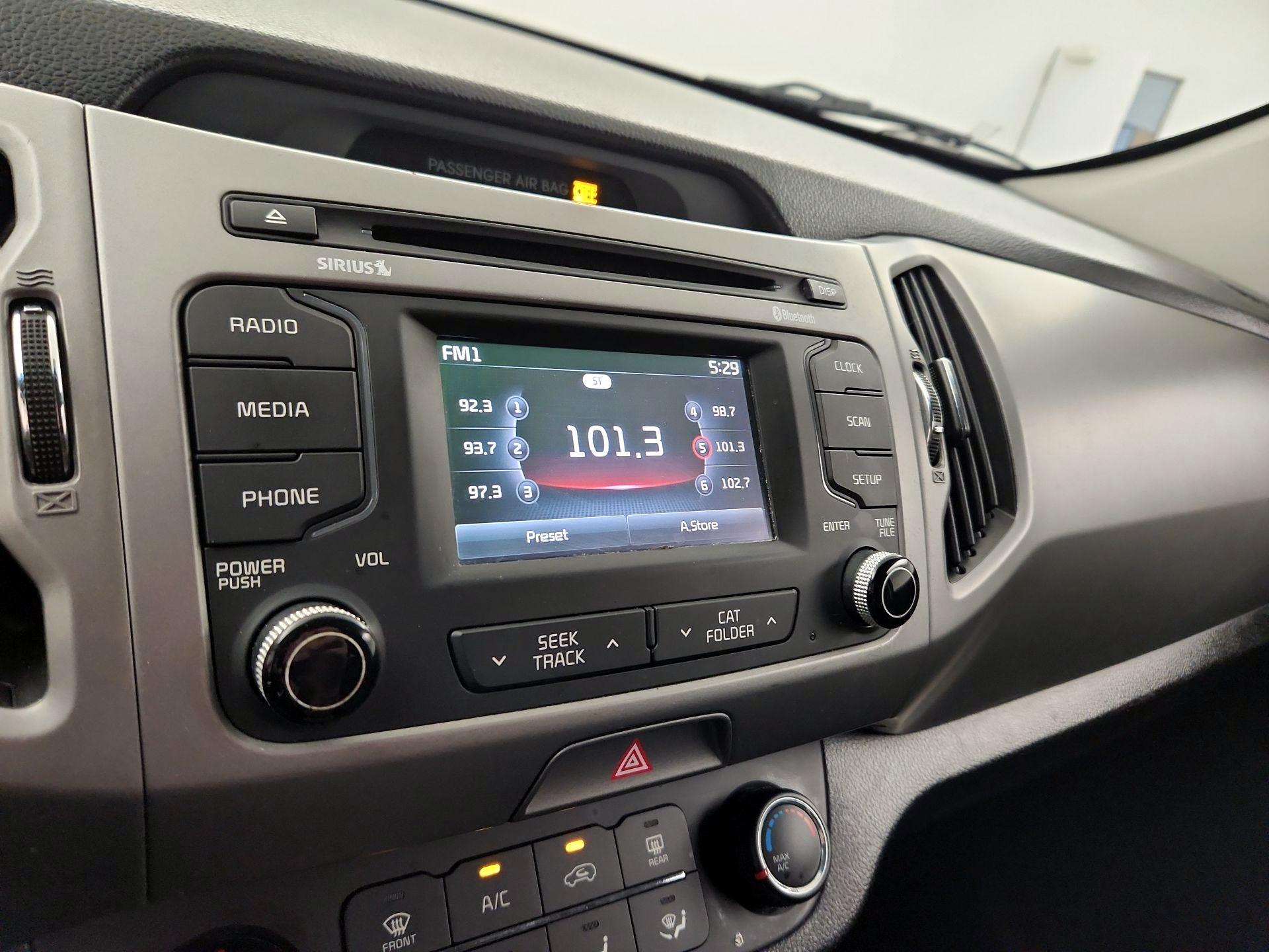 Thumbnail: 2016 Kia Sportage - 13