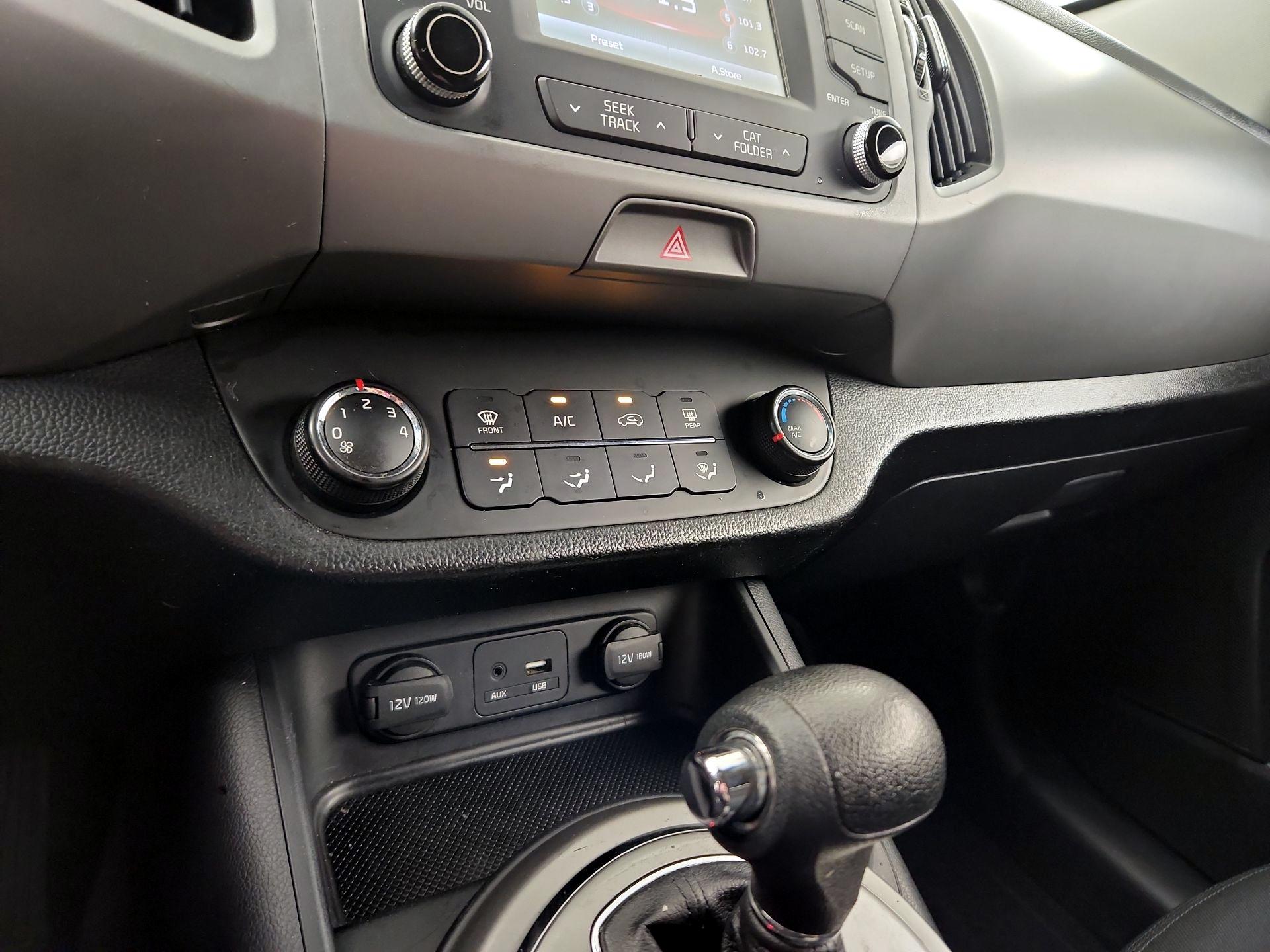 Thumbnail: 2016 Kia Sportage - 14