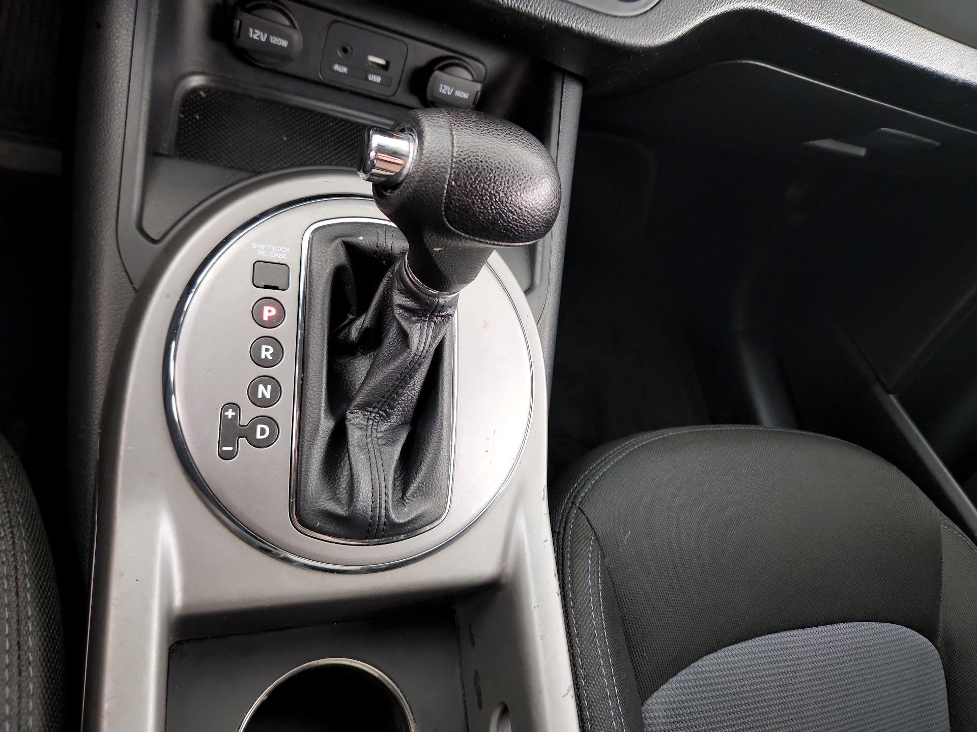 Thumbnail: 2016 Kia Sportage - 15