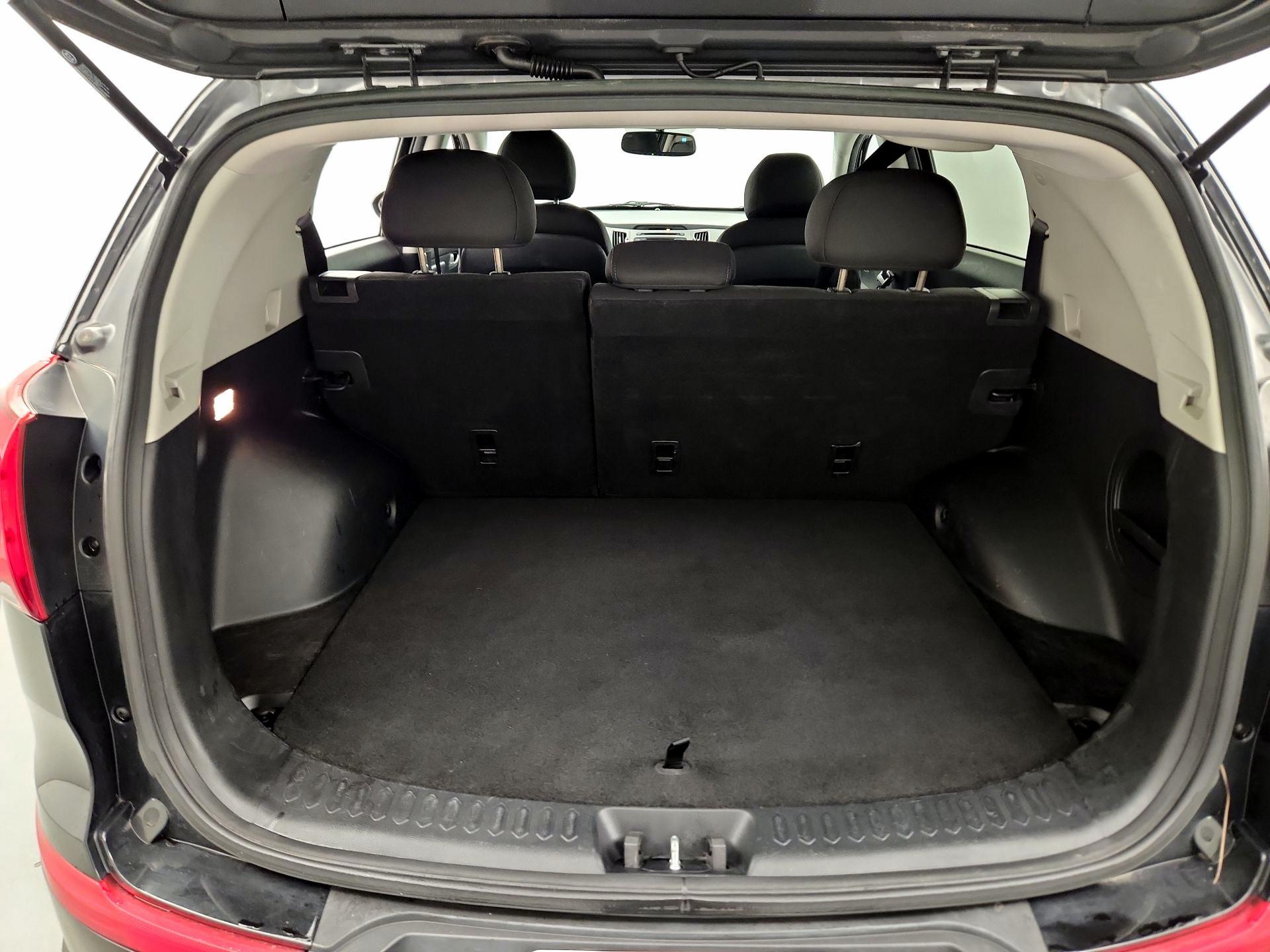 Thumbnail: 2016 Kia Sportage - 18