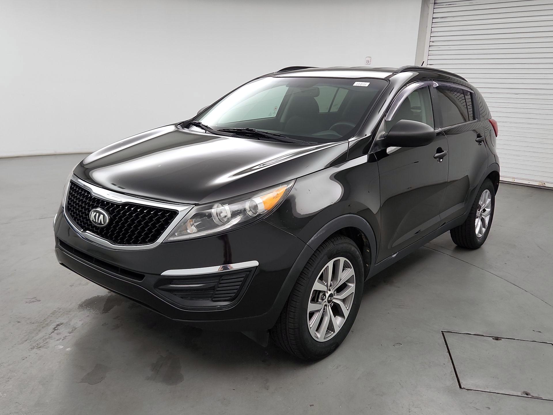 Thumbnail: 2016 Kia Sportage - 3