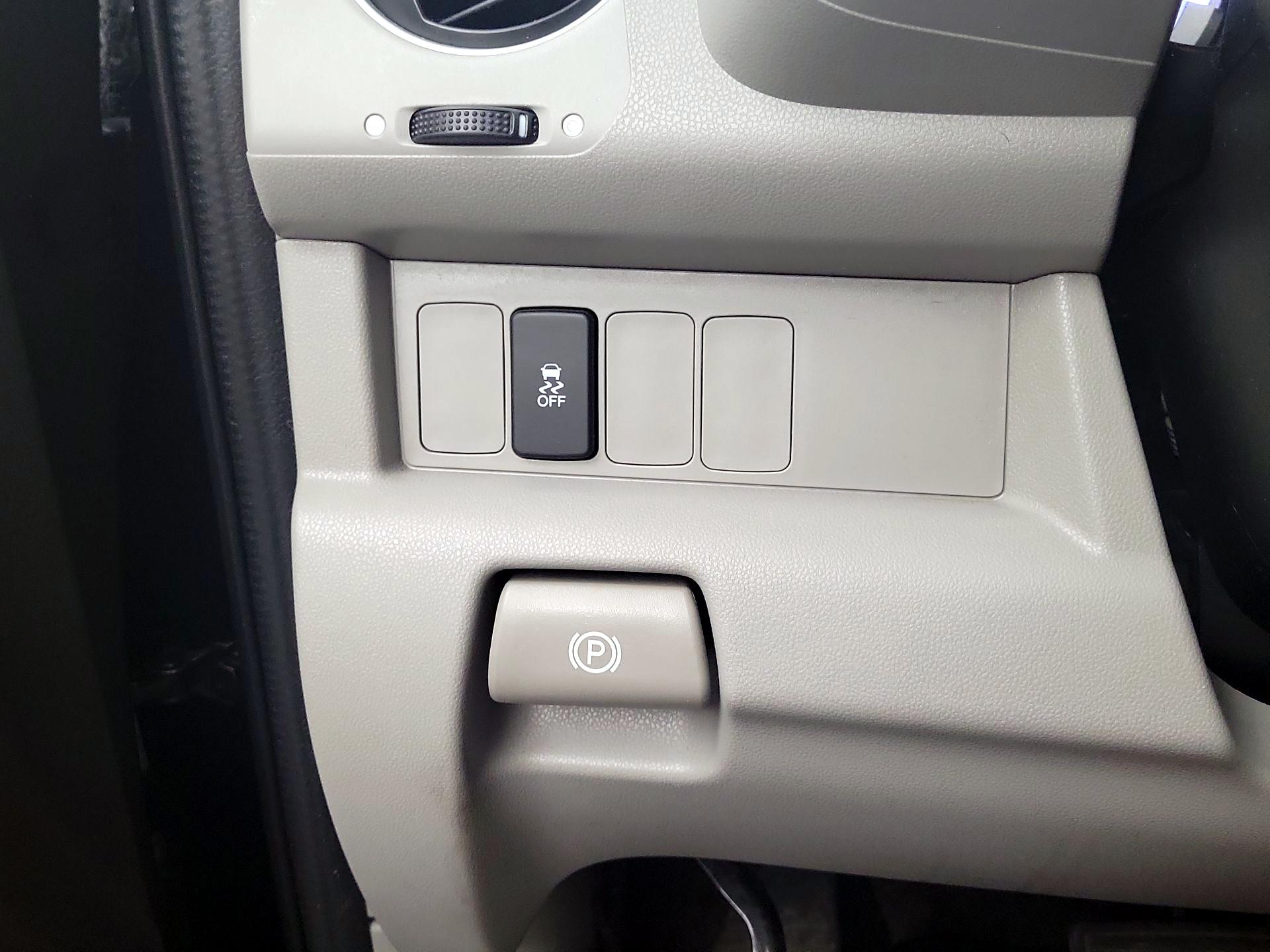Thumbnail: 2015 Honda Pilot - 13