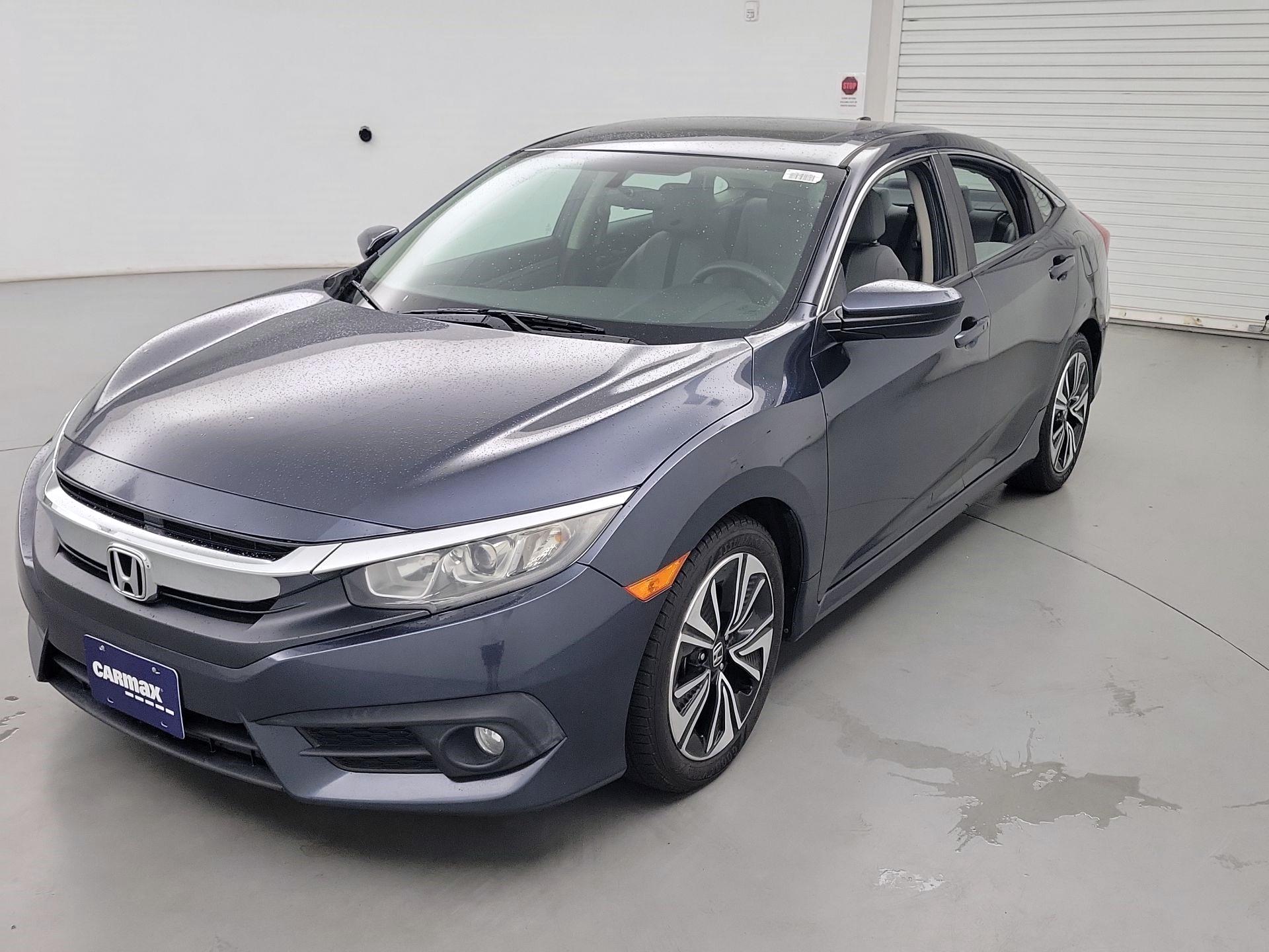 Thumbnail: 2017 Honda Civic - 3