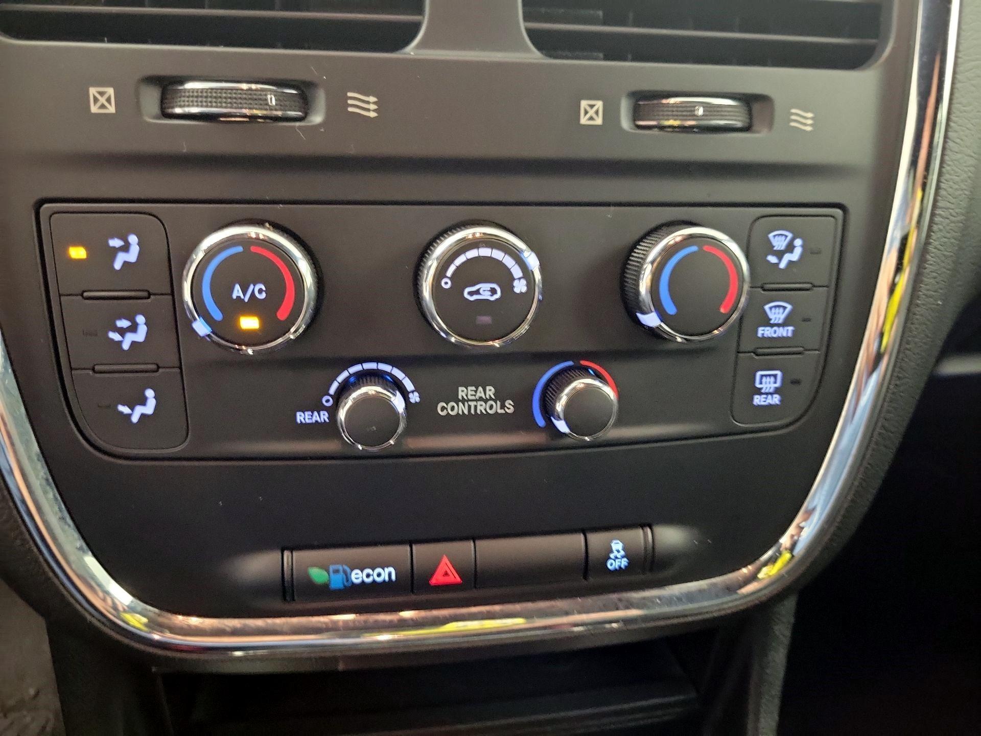 Thumbnail: 2017 Dodge Grand Caravan - 14
