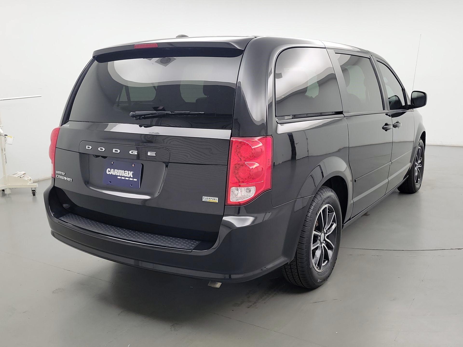 Thumbnail: 2017 Dodge Grand Caravan - 5