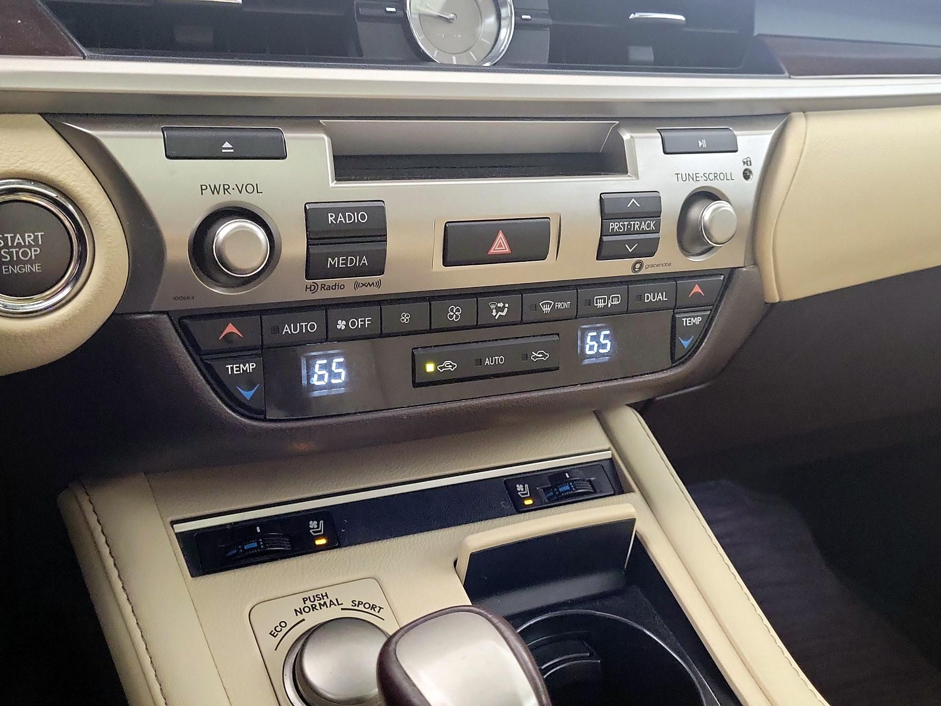 Thumbnail: 2018 Lexus ES - 14