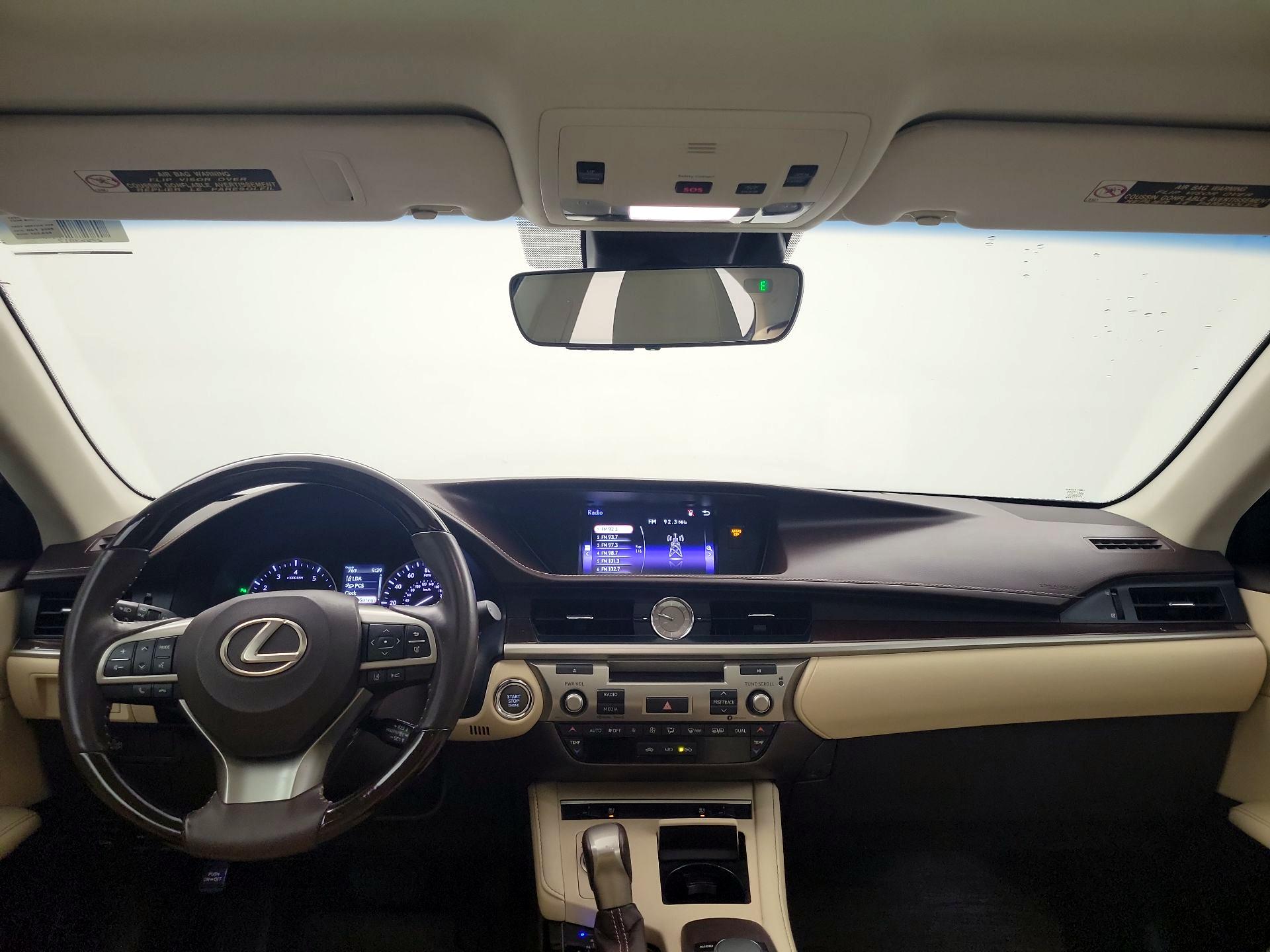 Thumbnail: 2018 Lexus ES - 8