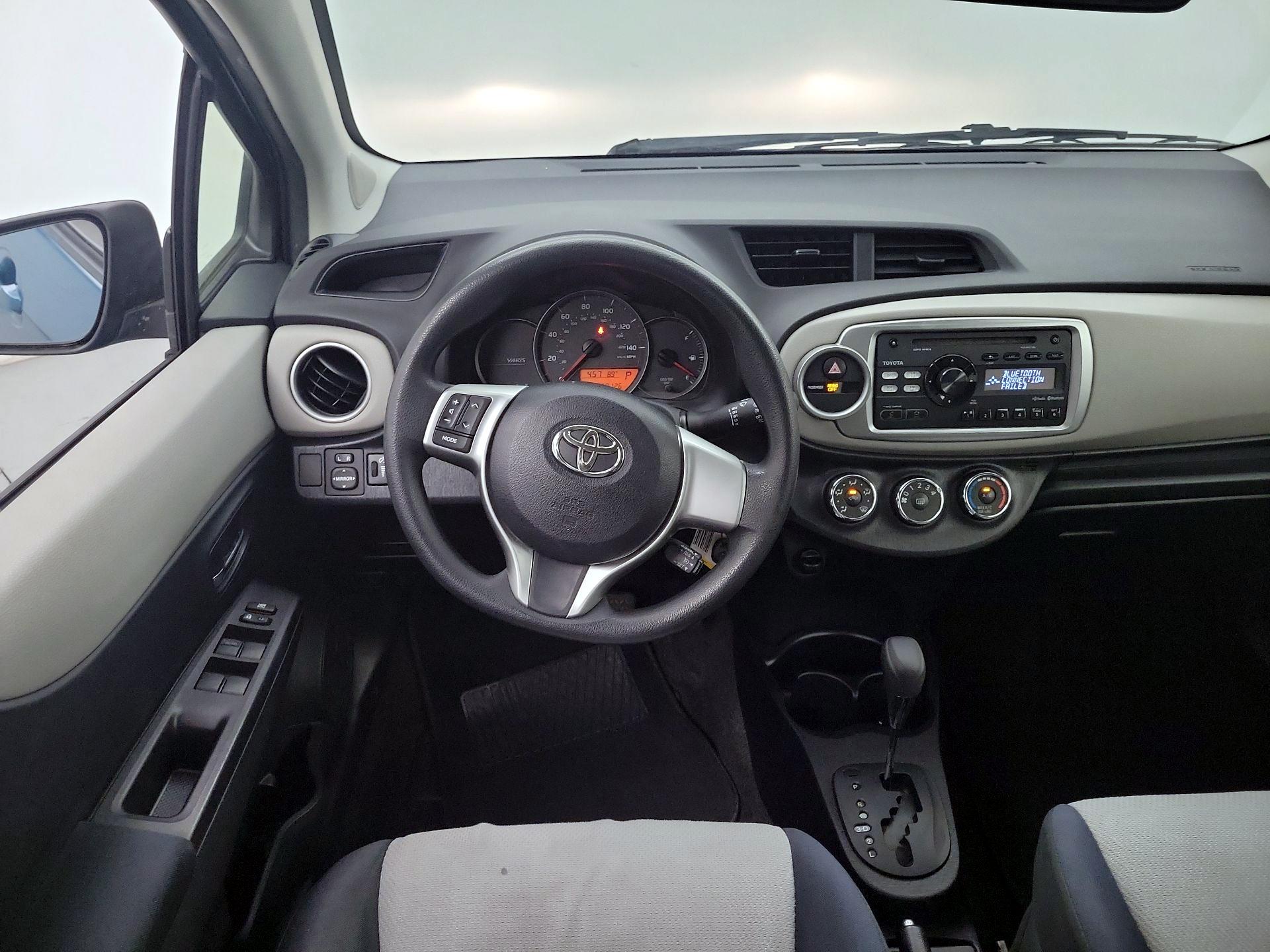 Thumbnail: 2014 Toyota Yaris - 10