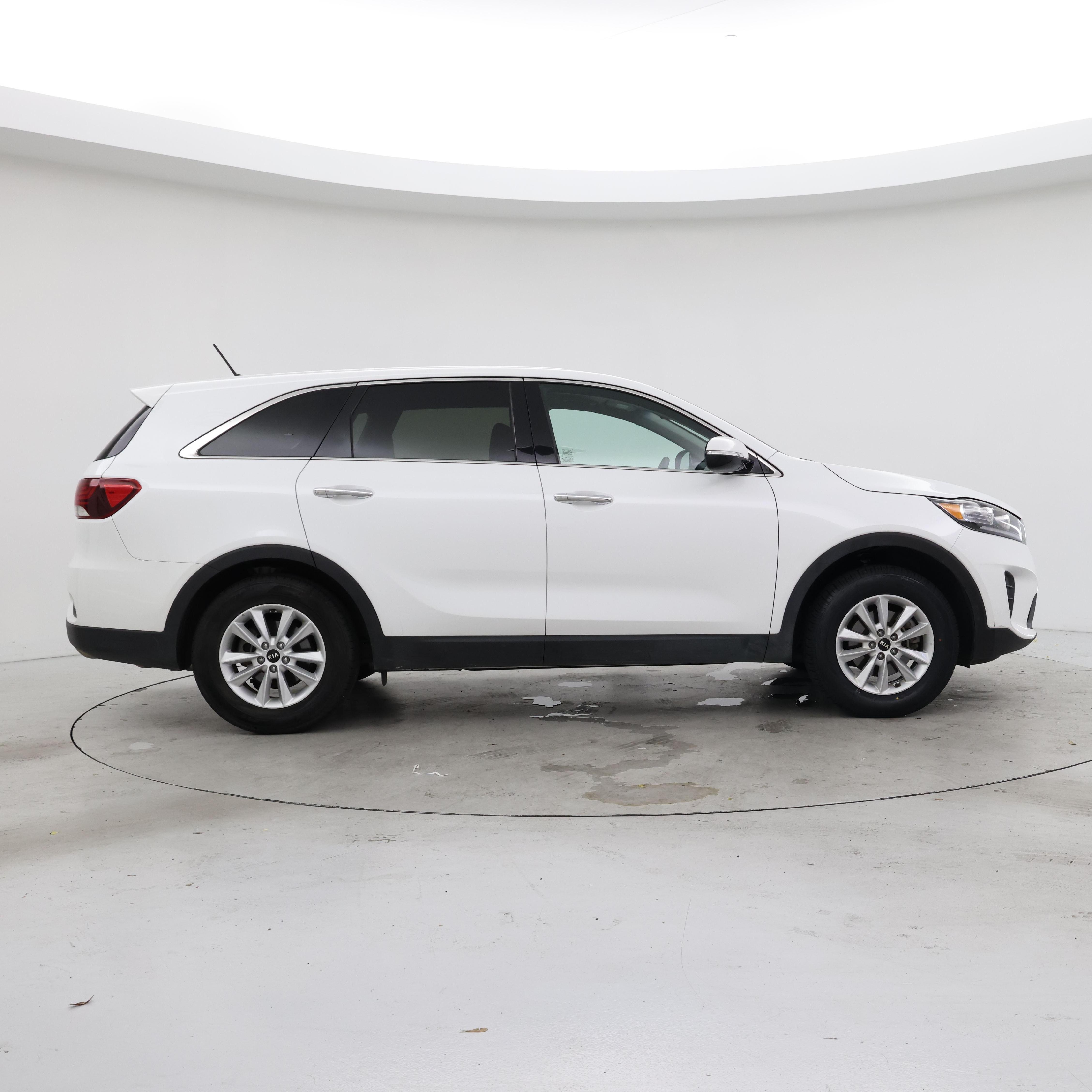Thumbnail: 2020 Kia Sorento - 7
