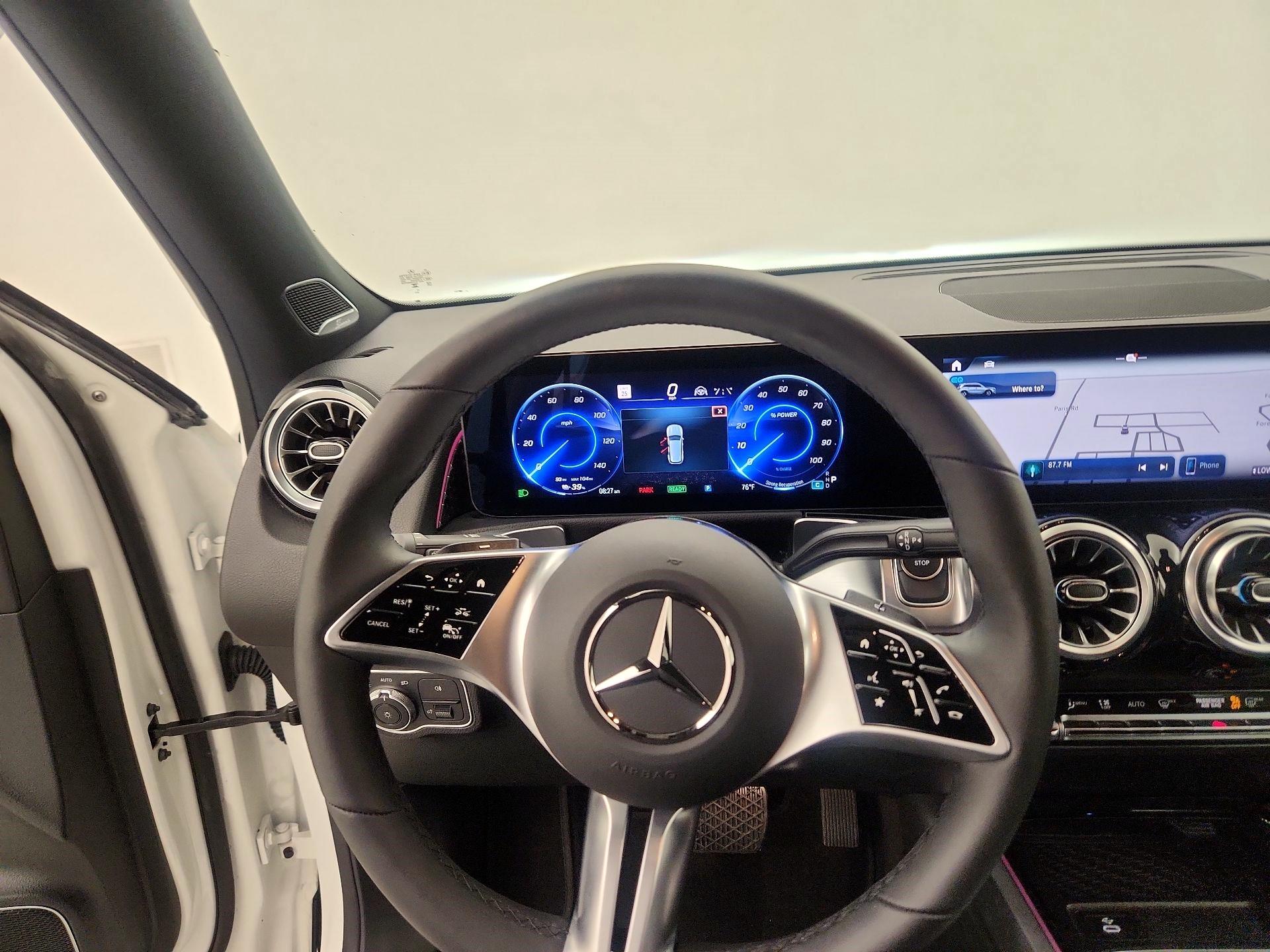 Thumbnail: 2025 Mercedes-Benz EQB - 10