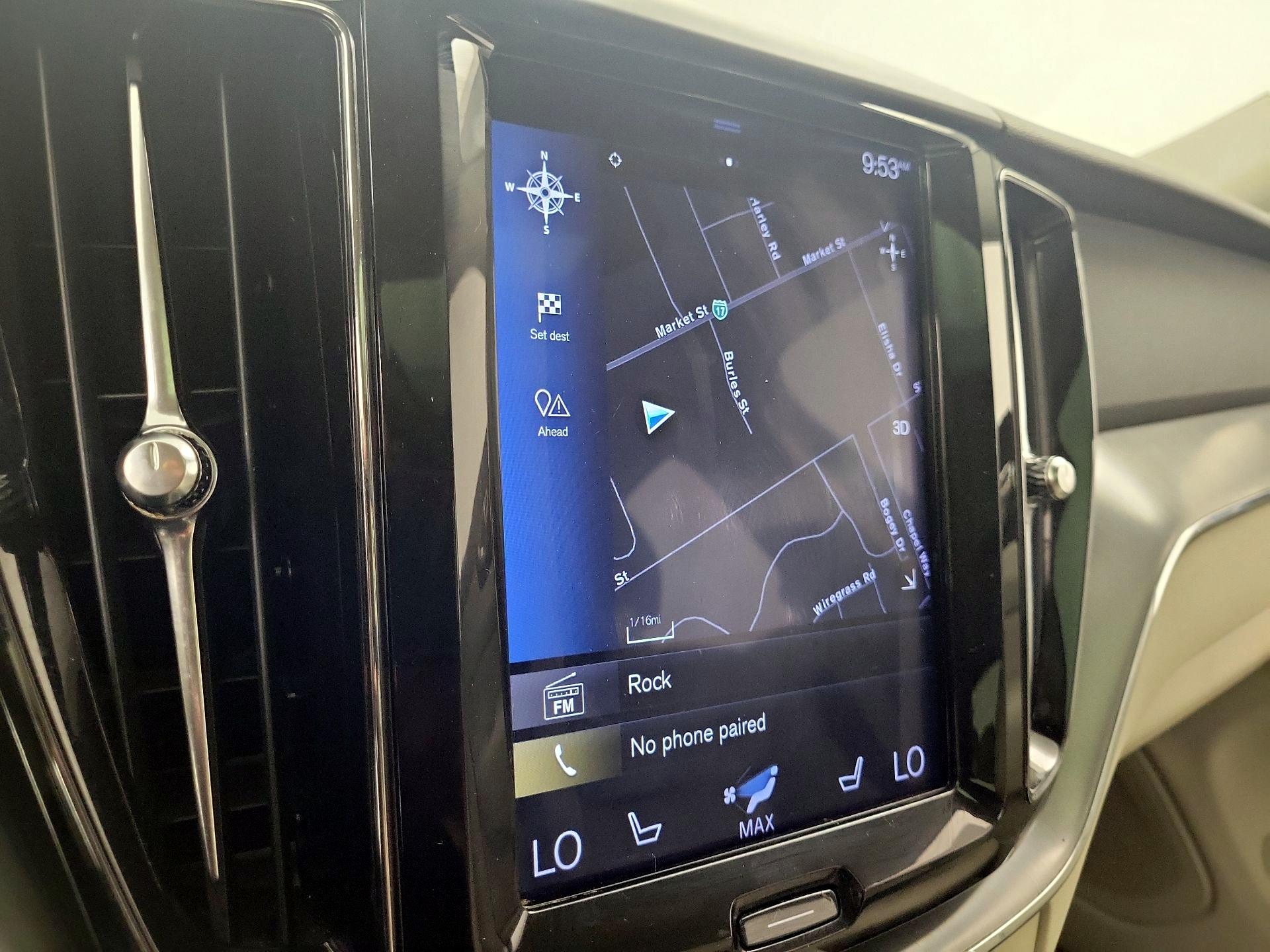 Thumbnail: 2018 Volvo XC60 - 14