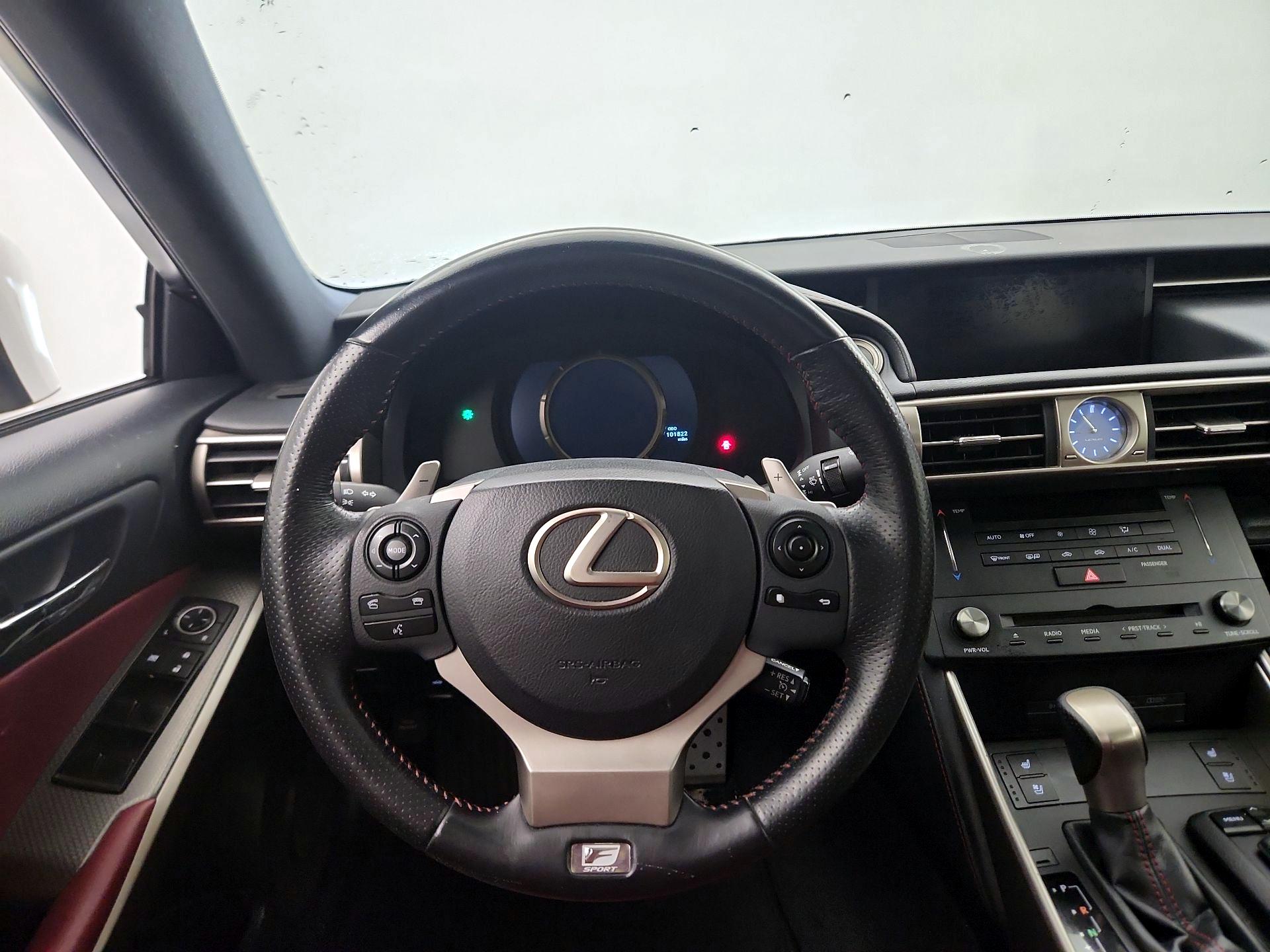 Thumbnail: 2015 Lexus IS - 10