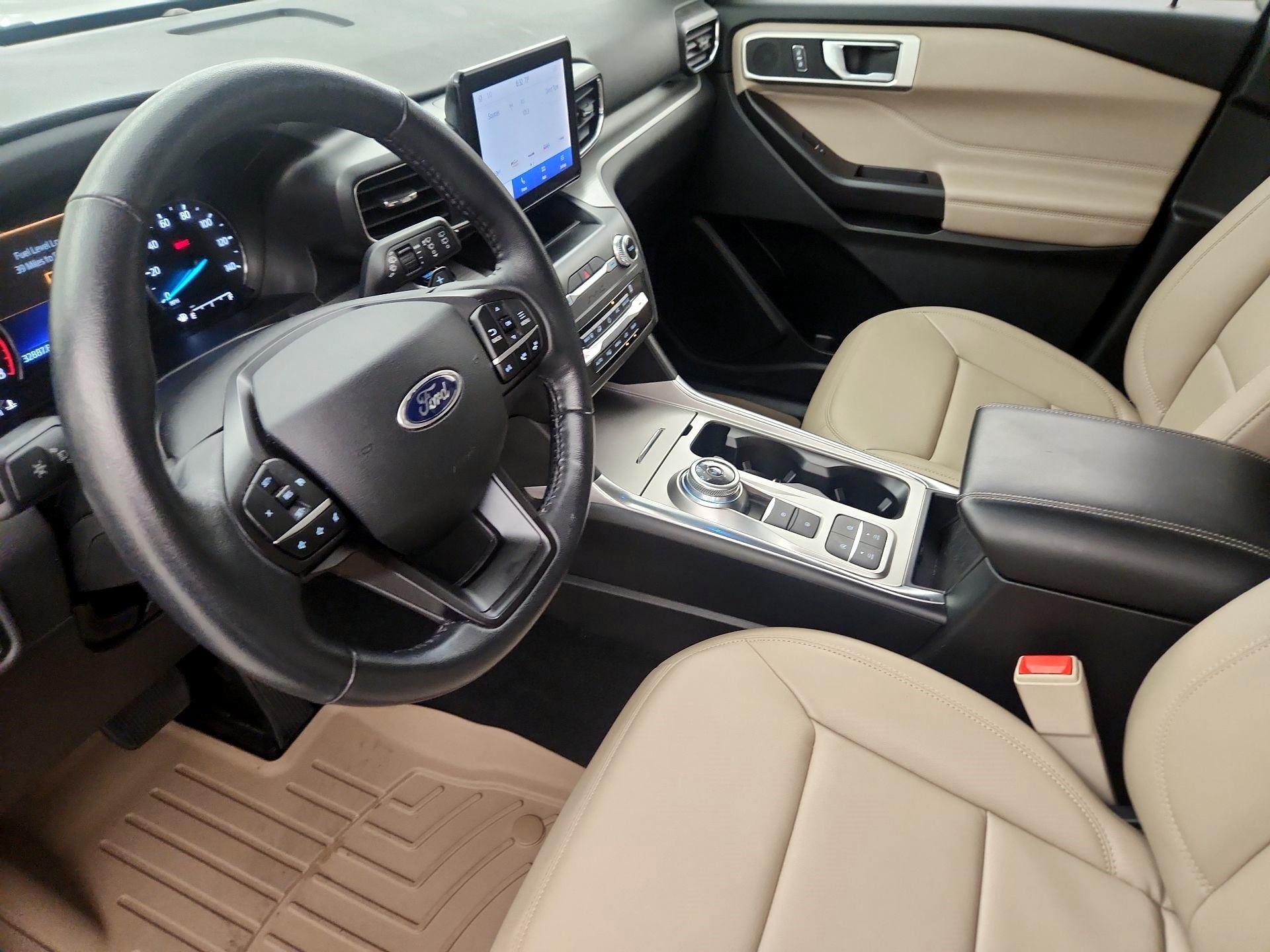 Thumbnail: 2020 Ford Explorer - 11