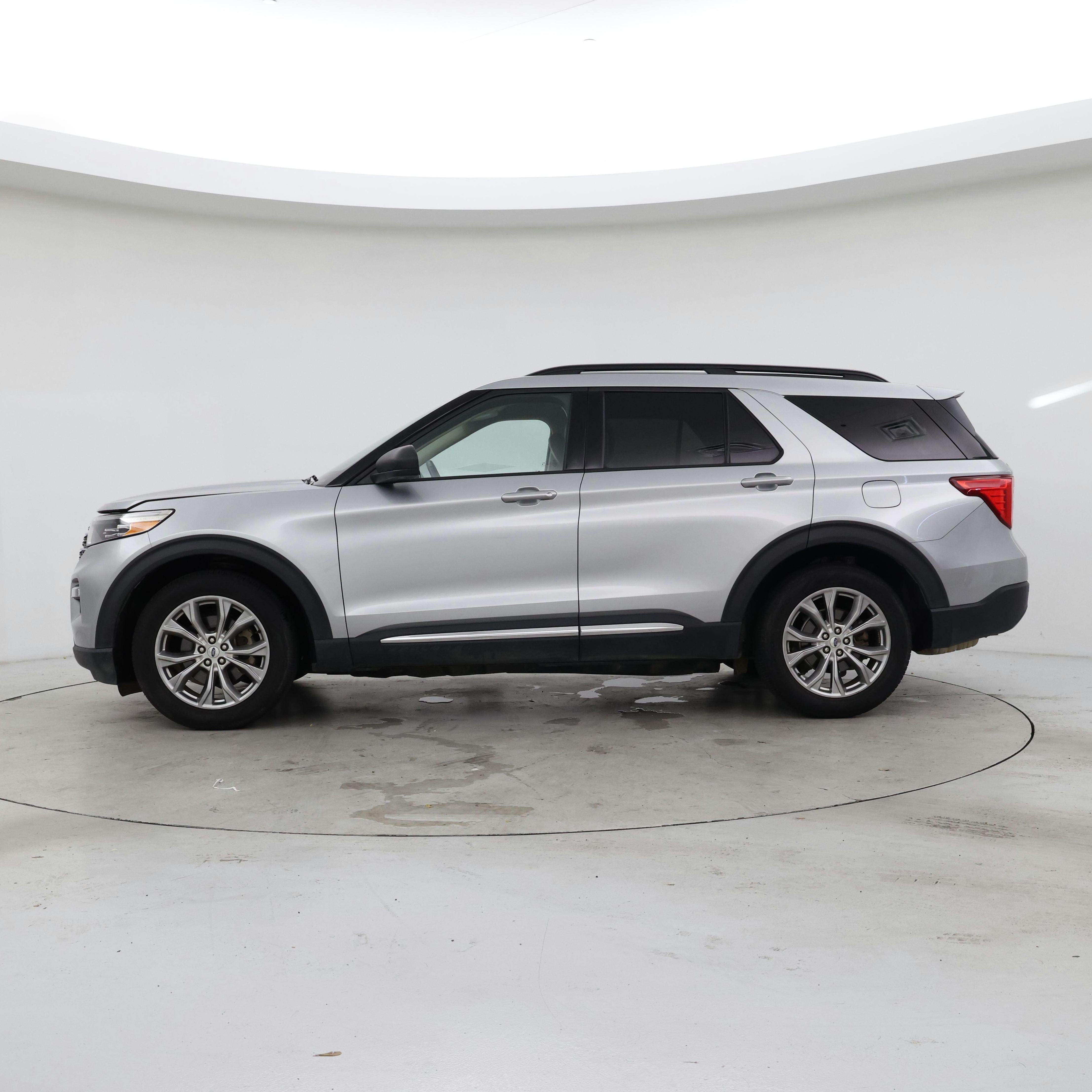 Thumbnail: 2020 Ford Explorer - 3