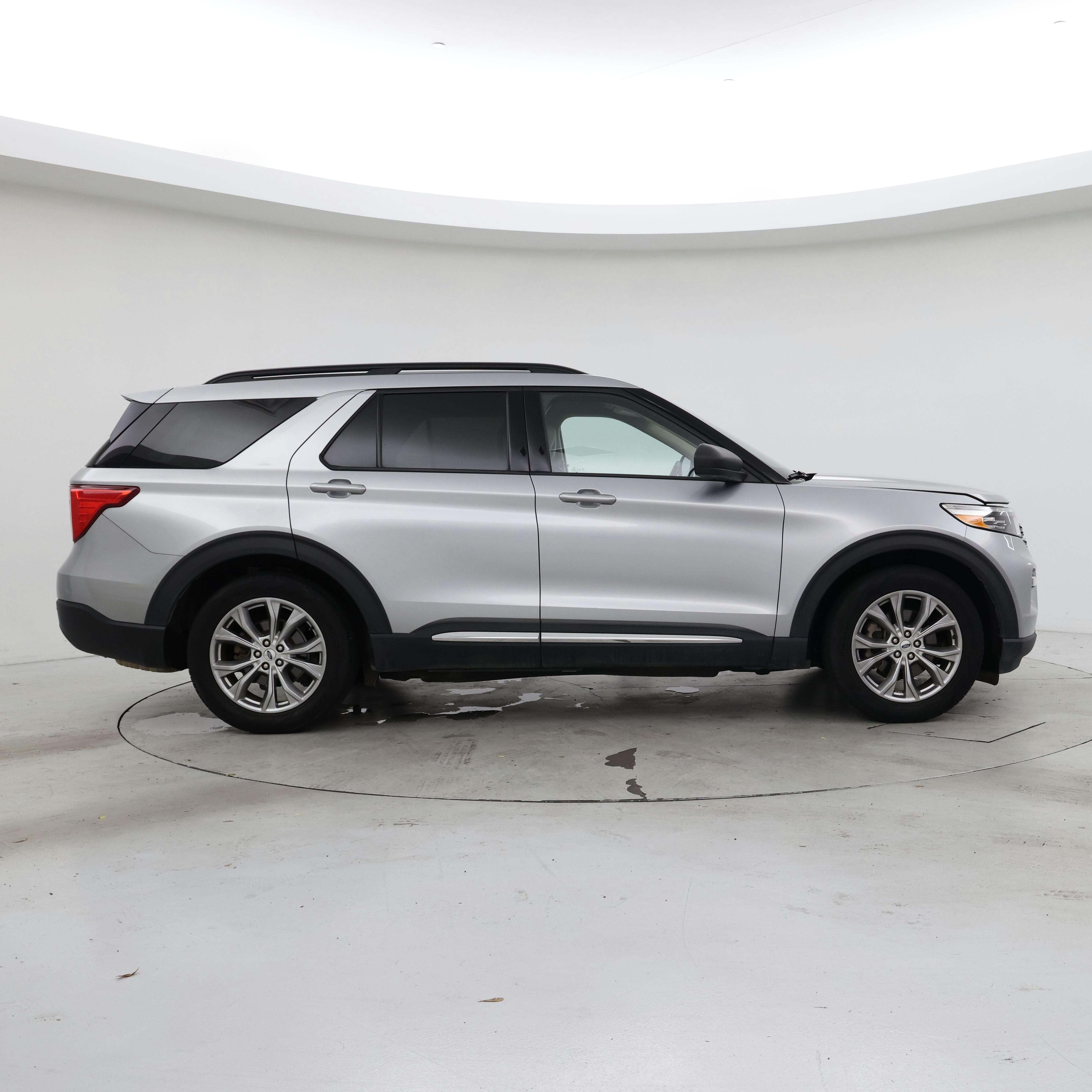 Thumbnail: 2020 Ford Explorer - 7