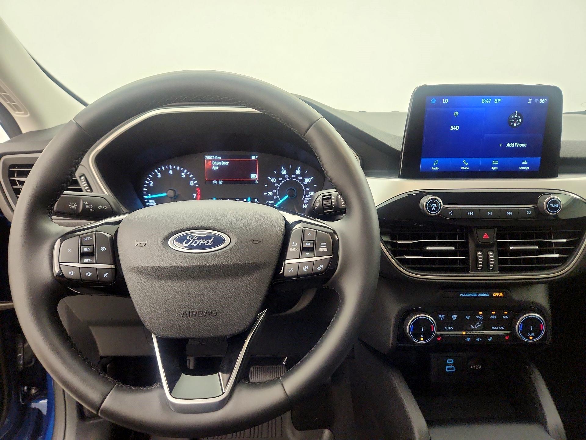 Thumbnail: 2022 Ford Escape - 9