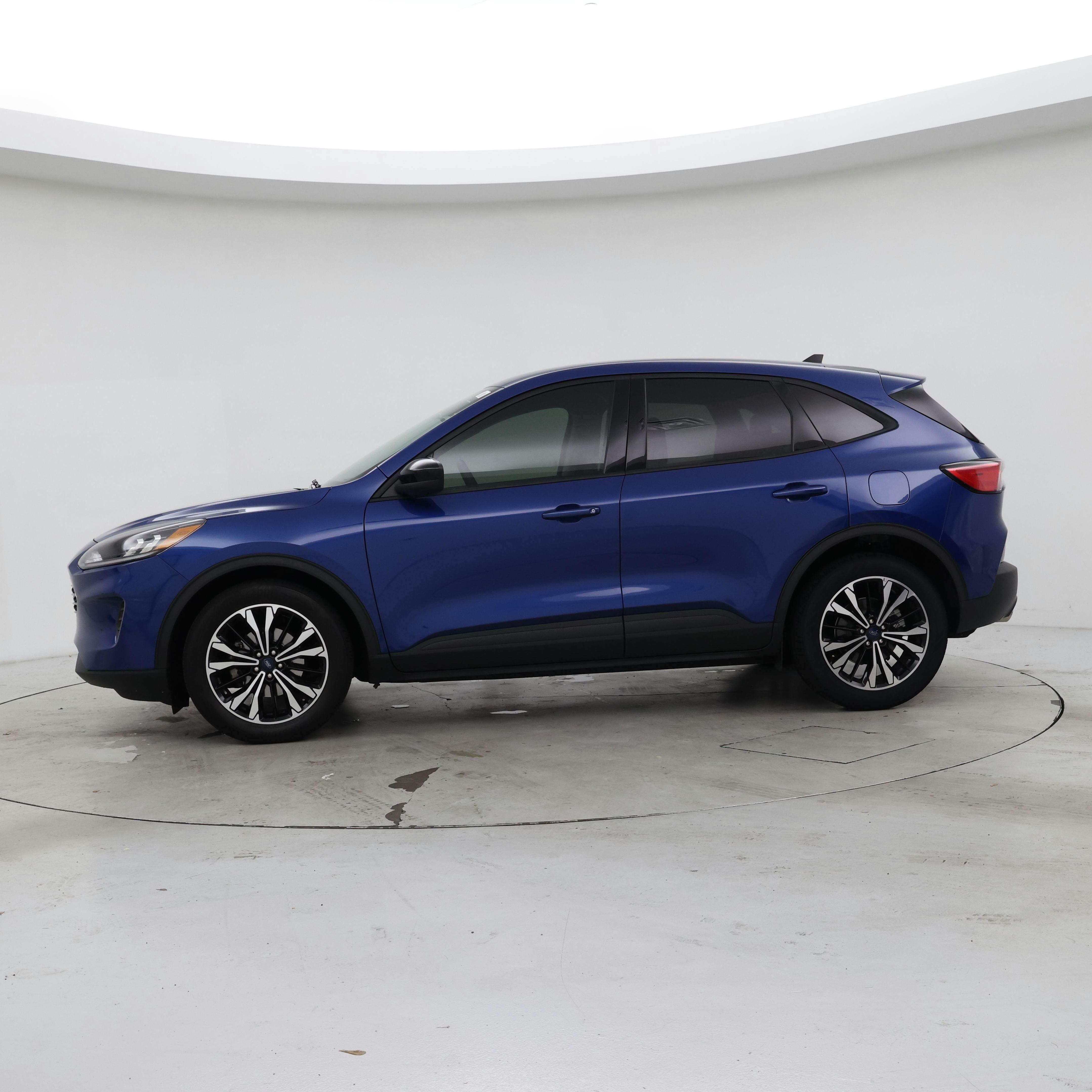 Thumbnail: 2022 Ford Escape - 3