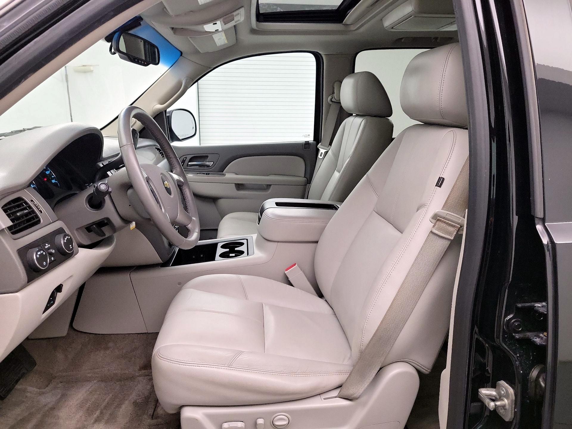 Thumbnail: 2014 Chevrolet Tahoe - 11
