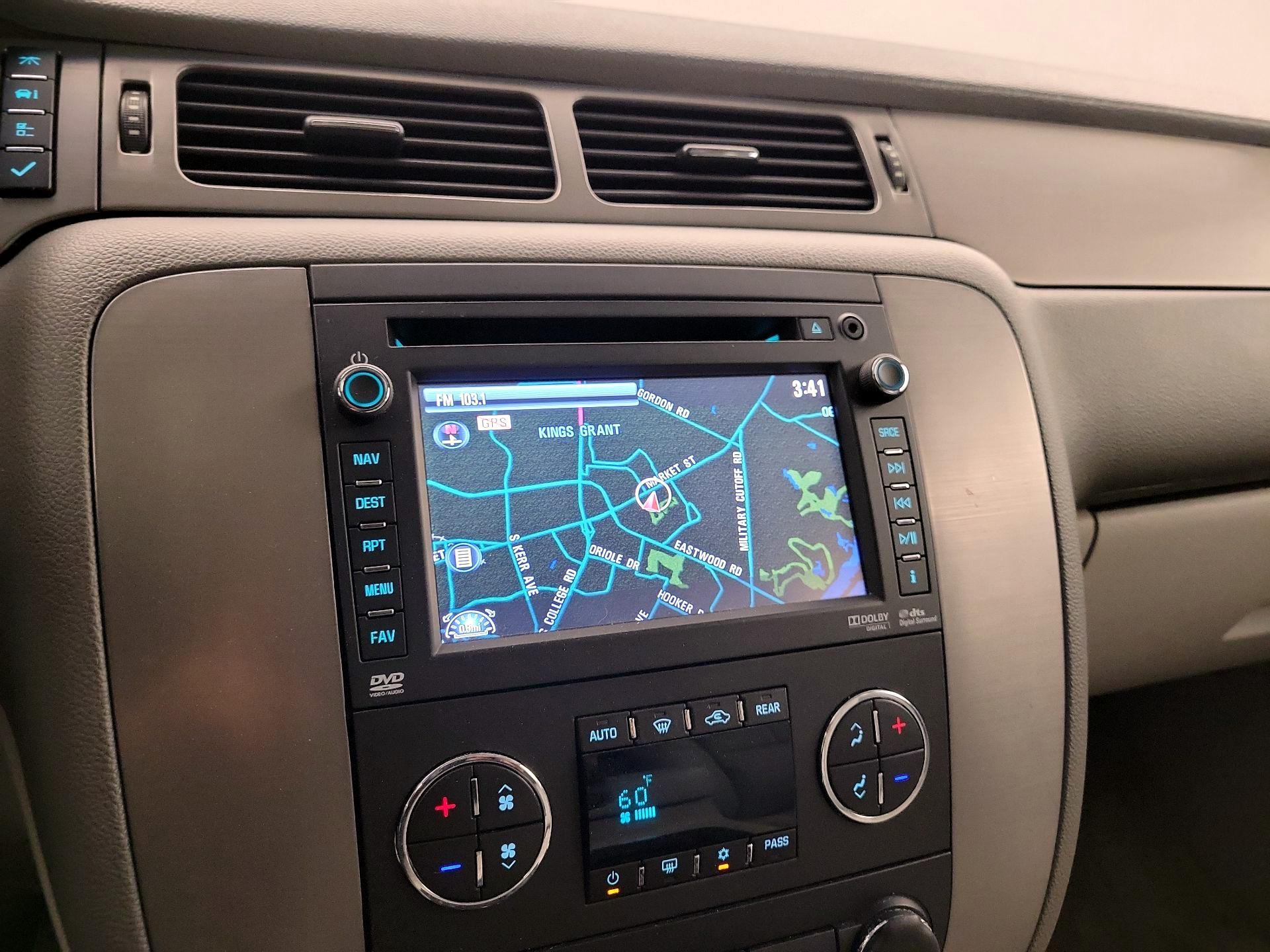 Thumbnail: 2014 Chevrolet Tahoe - 14