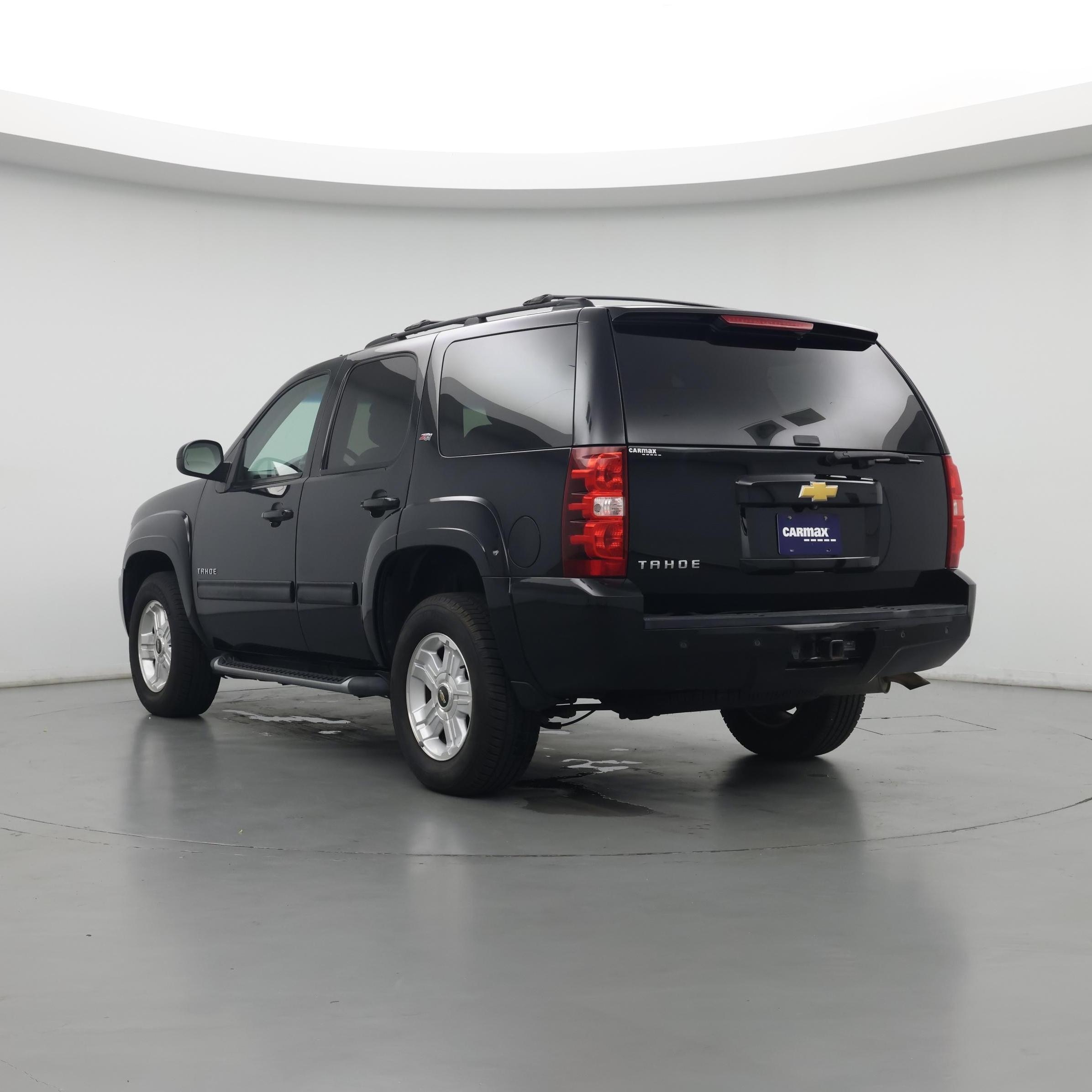 Thumbnail: 2014 Chevrolet Tahoe - 2