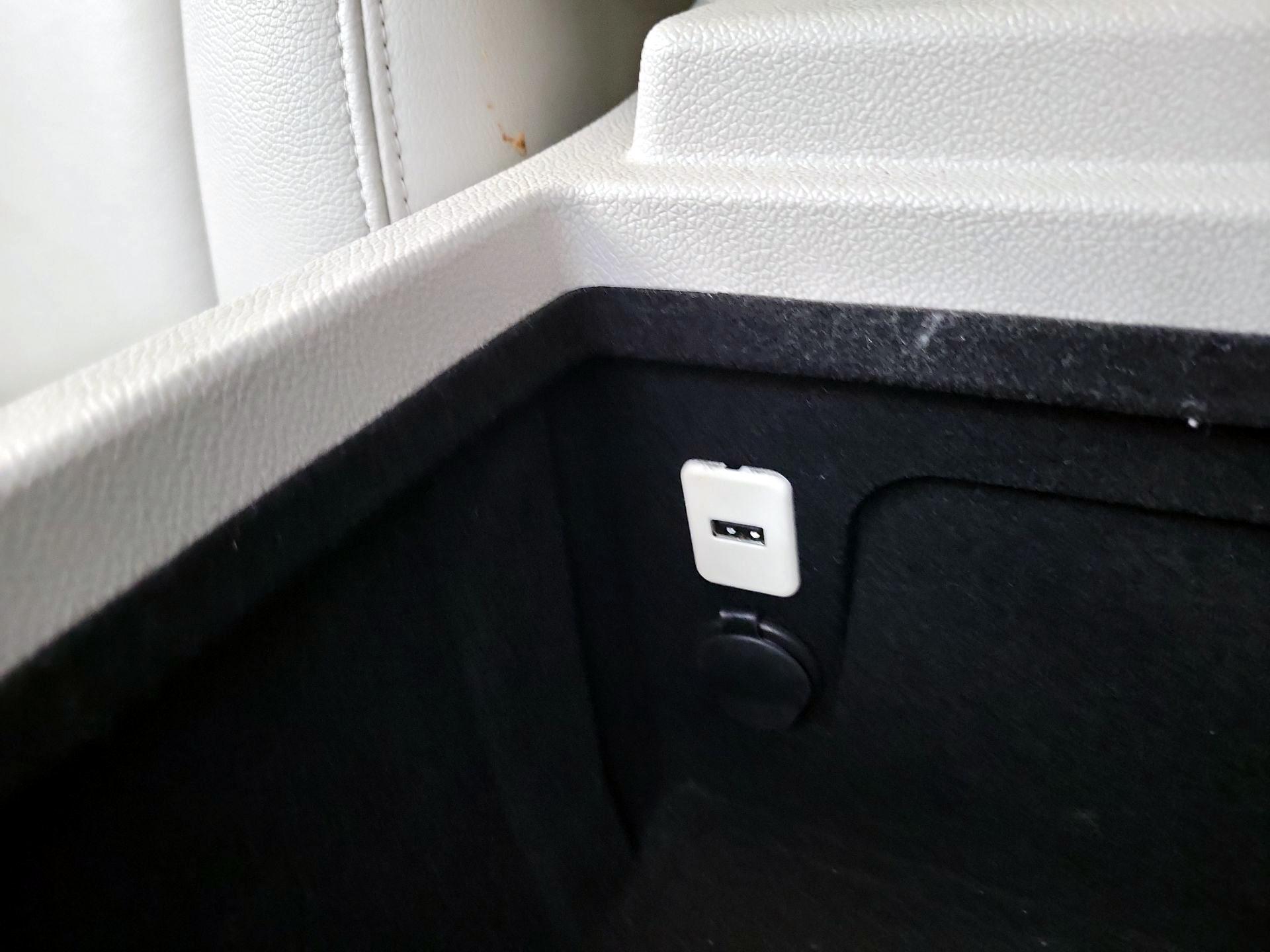 Thumbnail: 2014 Chevrolet Tahoe - 19