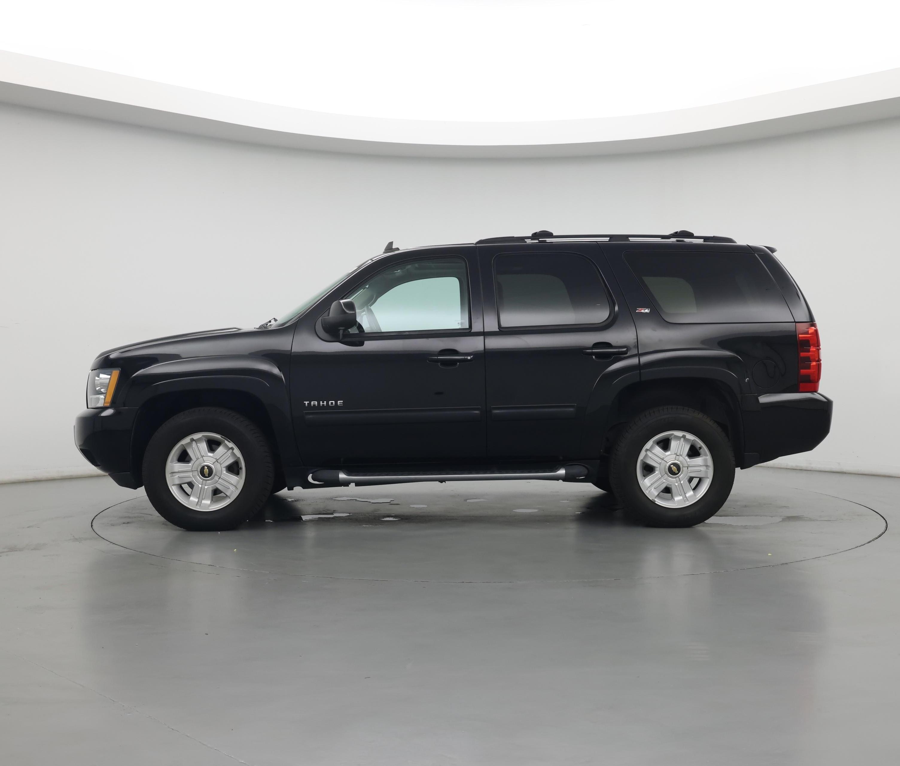 Thumbnail: 2014 Chevrolet Tahoe - 3