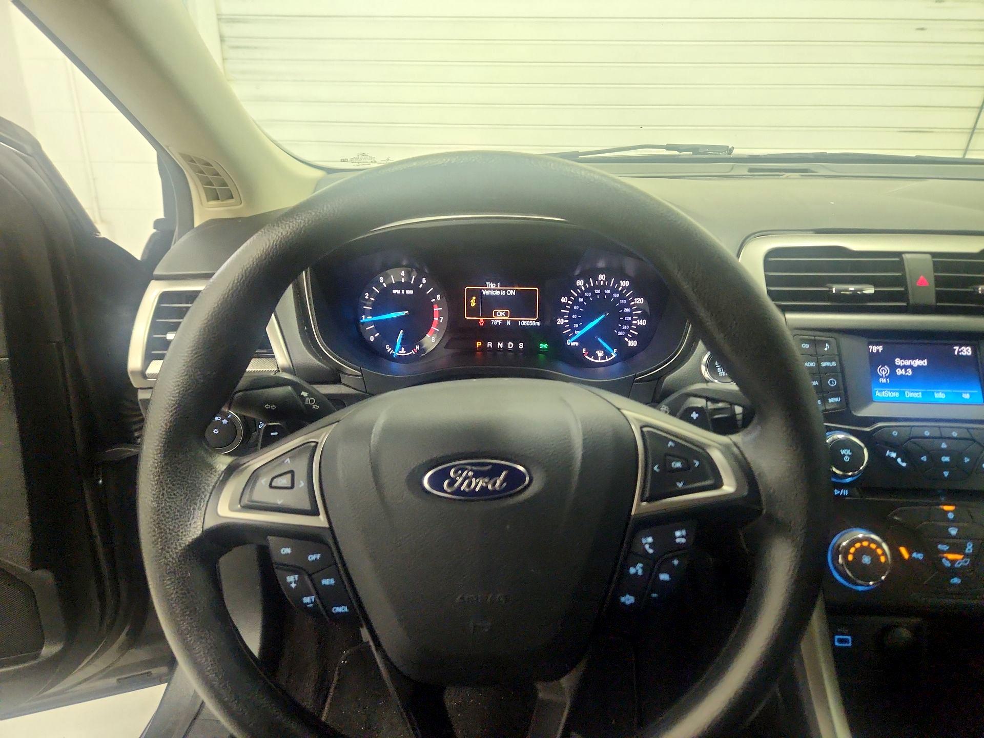 Thumbnail: 2017 Ford Fusion - 10