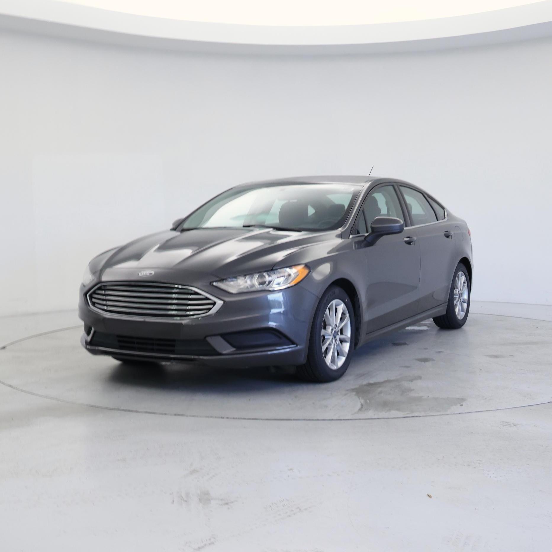 Thumbnail: 2017 Ford Fusion - 4
