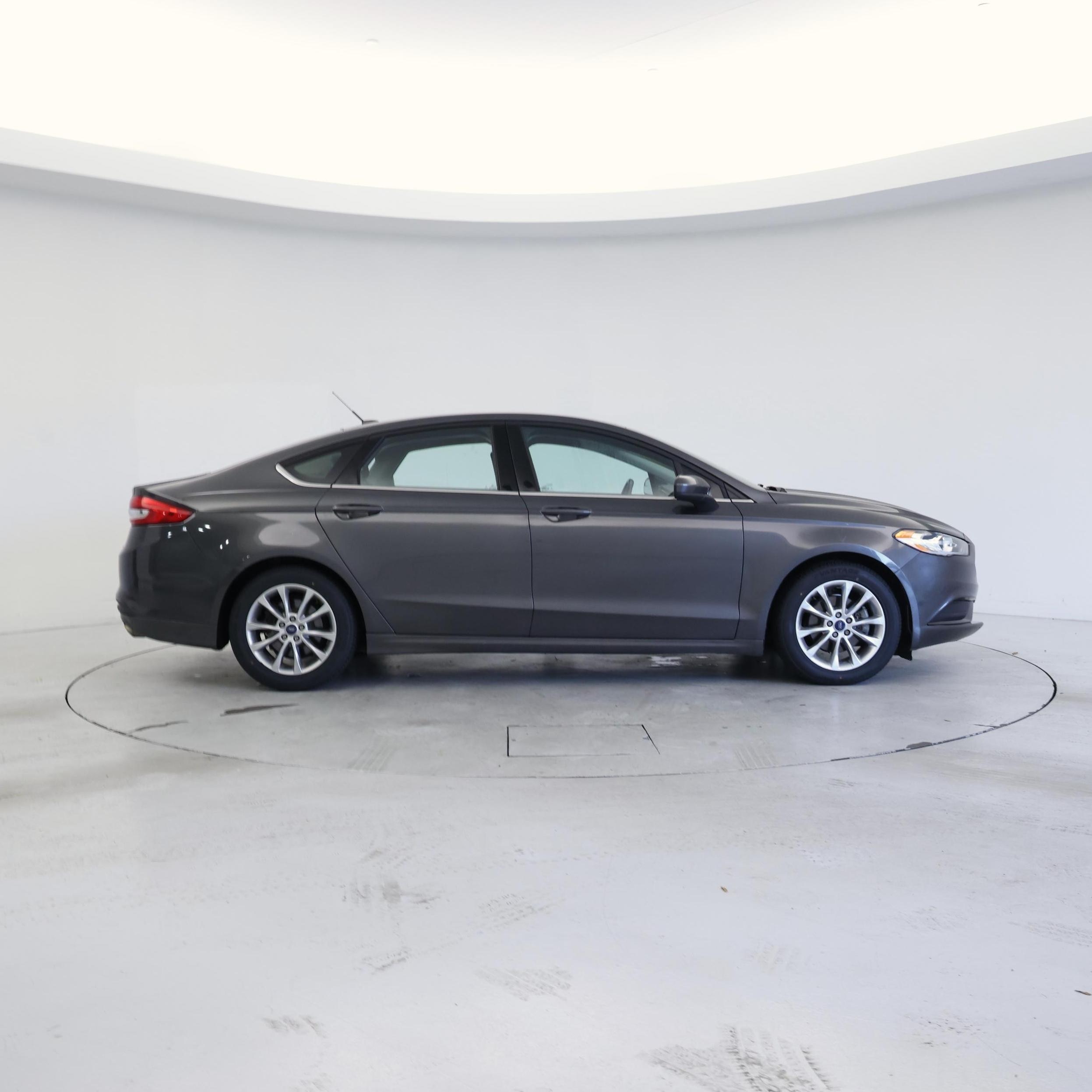 Thumbnail: 2017 Ford Fusion - 7