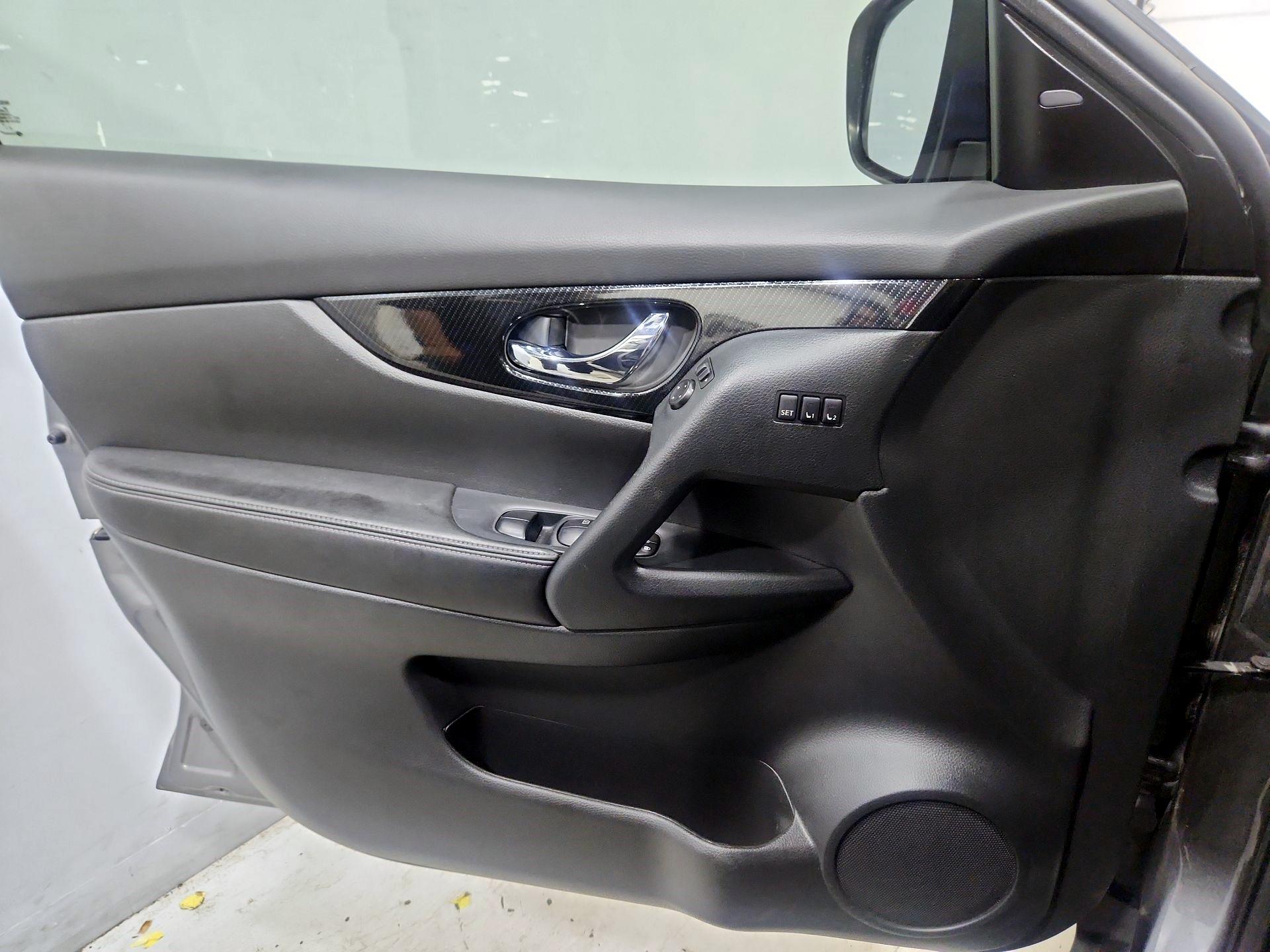 Thumbnail: 2020 Nissan Rogue - 12