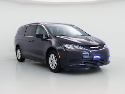 Black 2017 Chrysler Pacifica Touring