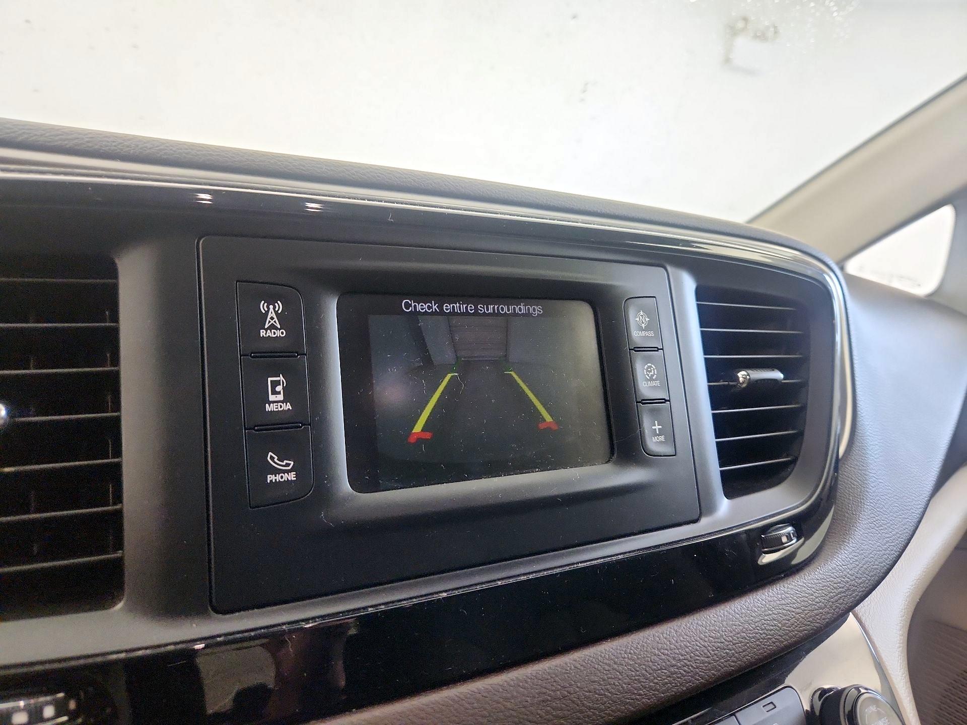 Thumbnail: 2017 Chrysler Pacifica - 14