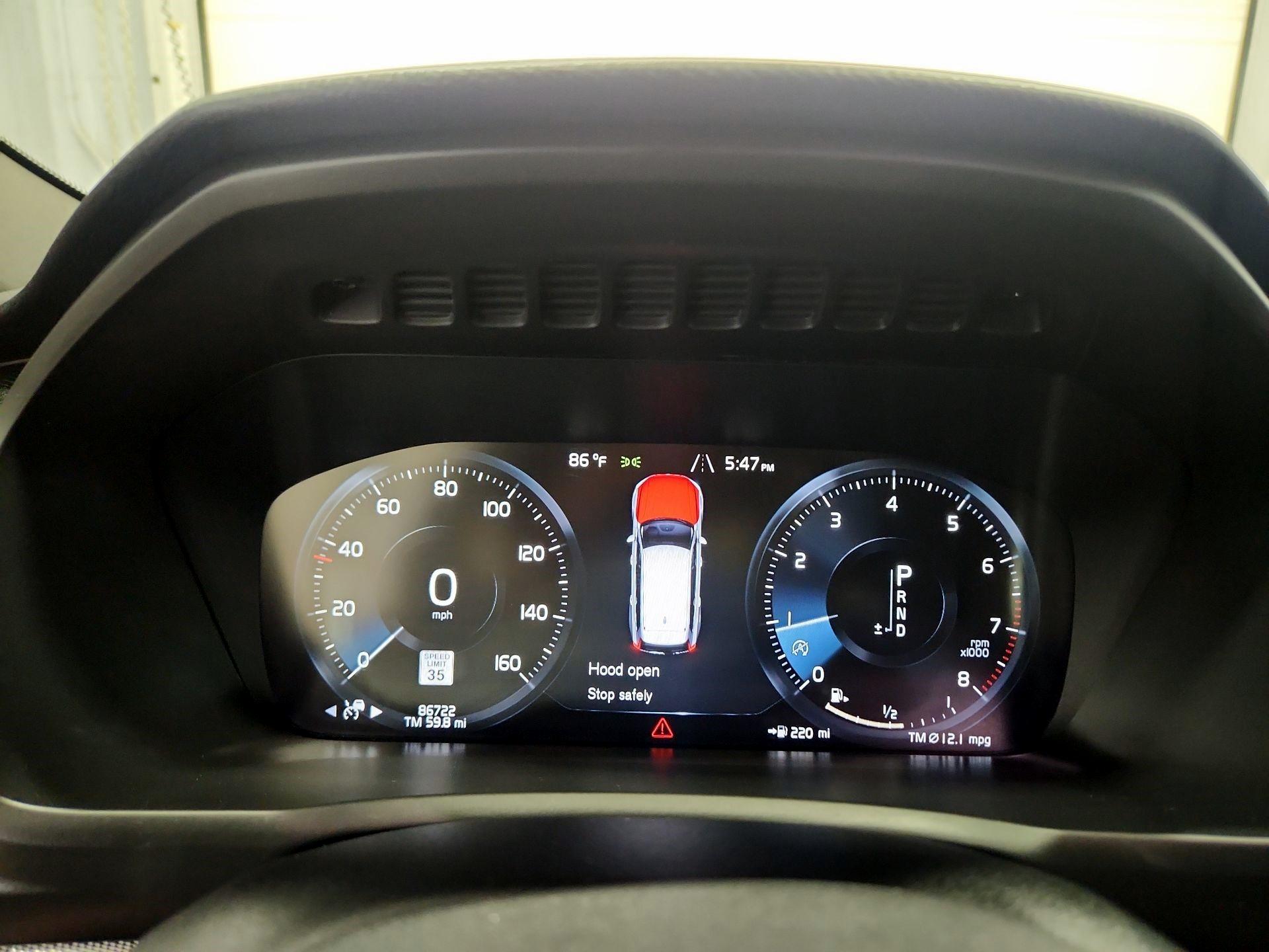 Thumbnail: 2018 Volvo XC90 - 10